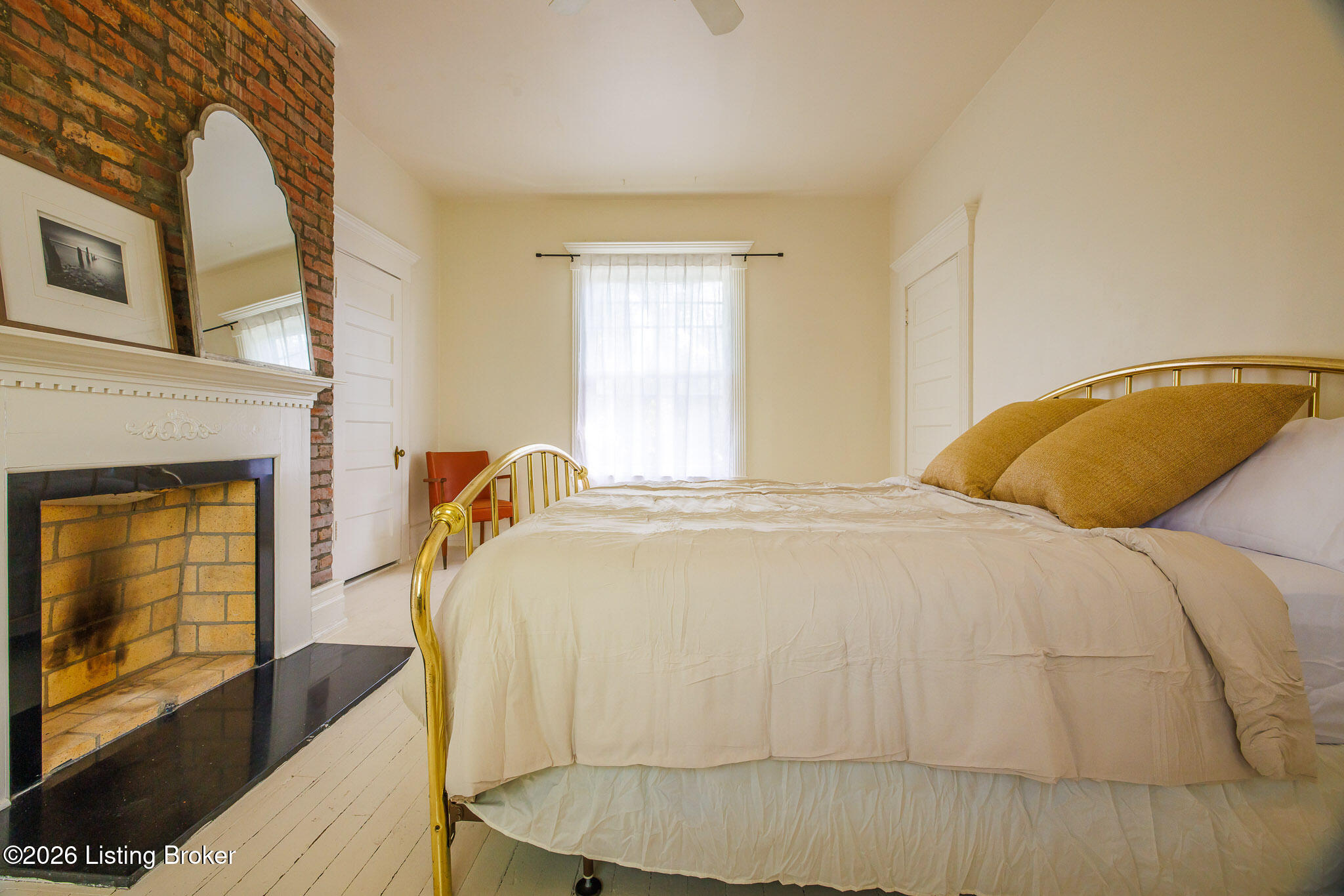 1238 Ormsby Ct Property Photo 47