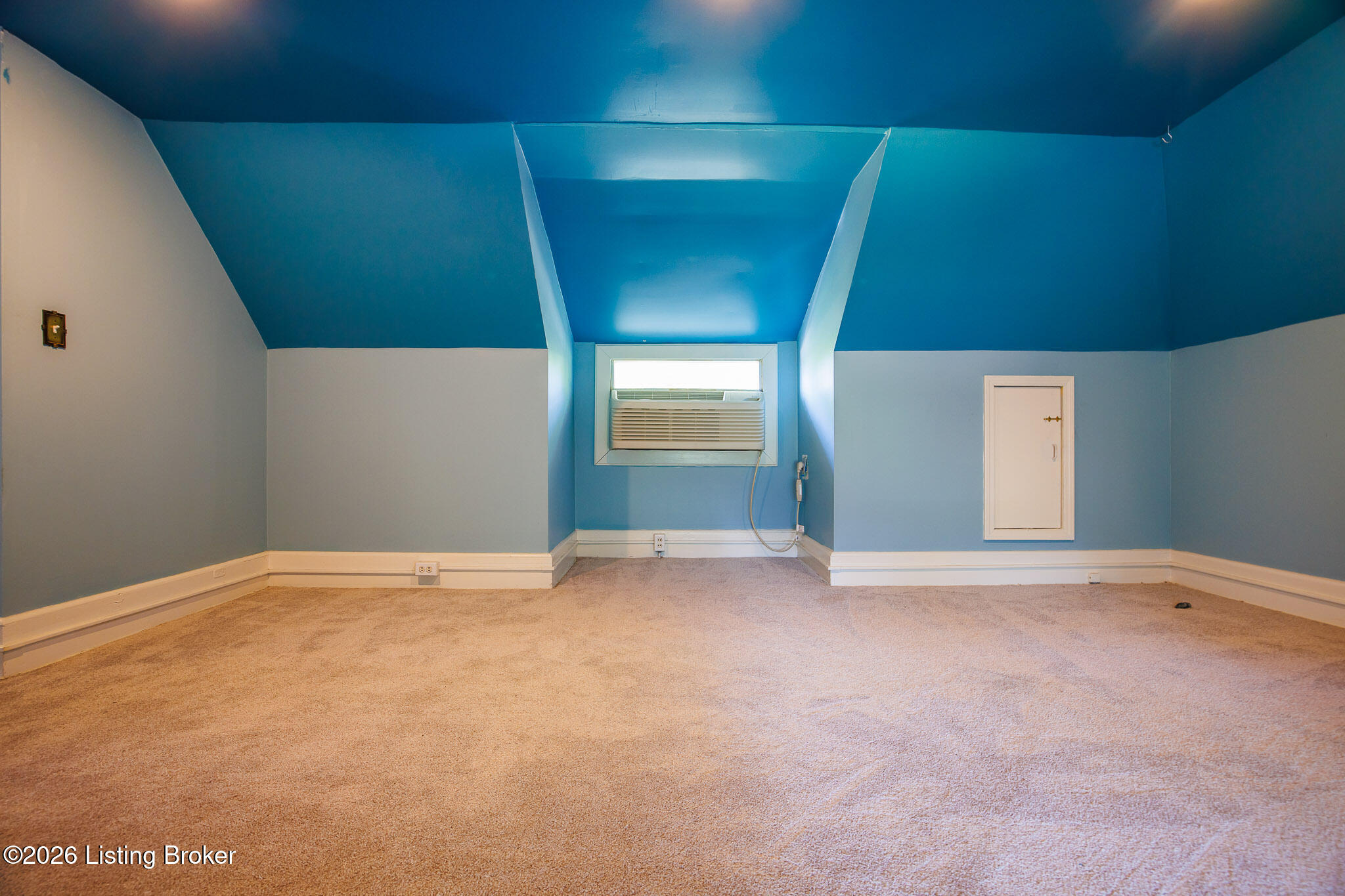 1238 Ormsby Ct Property Photo 69