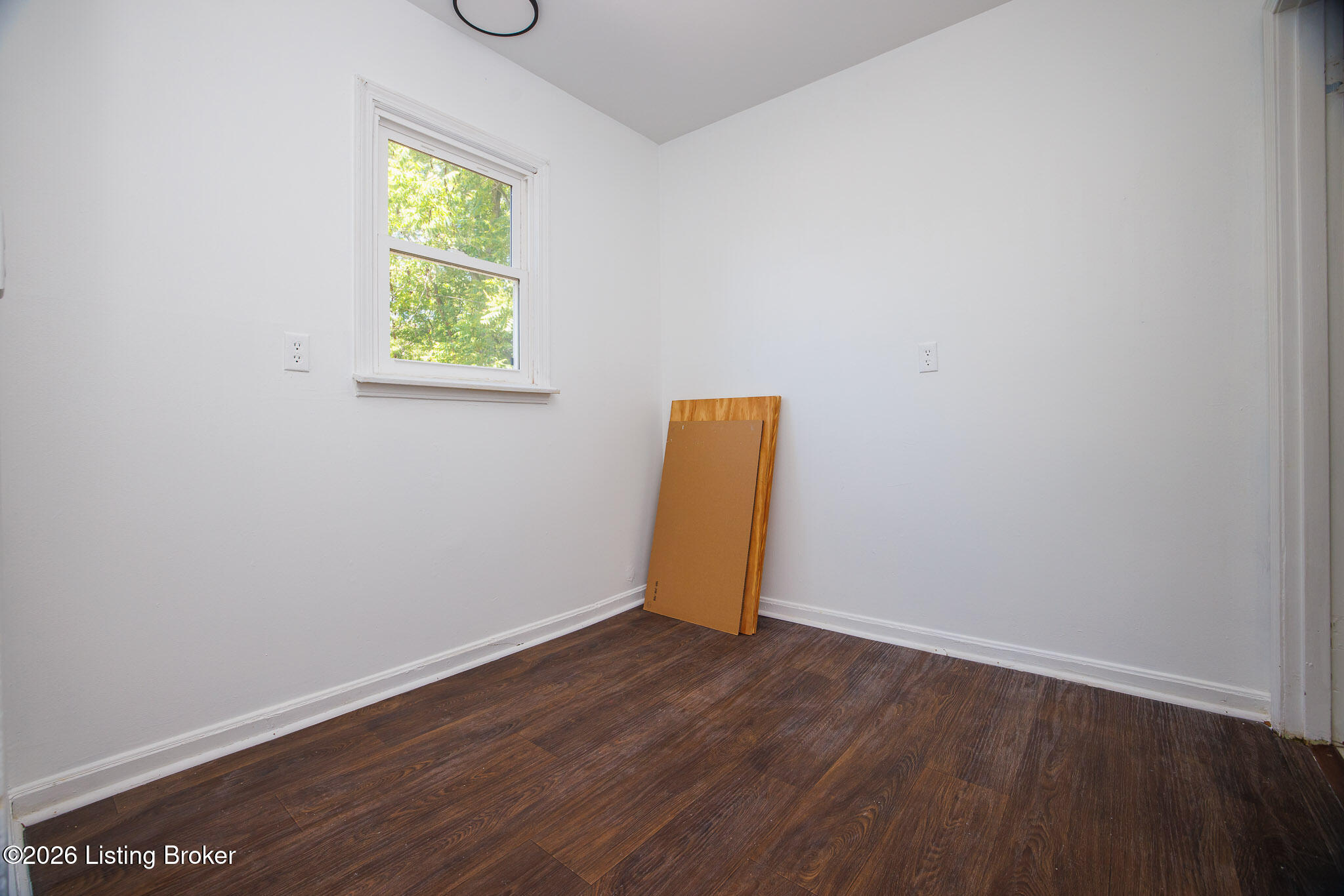 1238 Ormsby Ct Property Photo 78