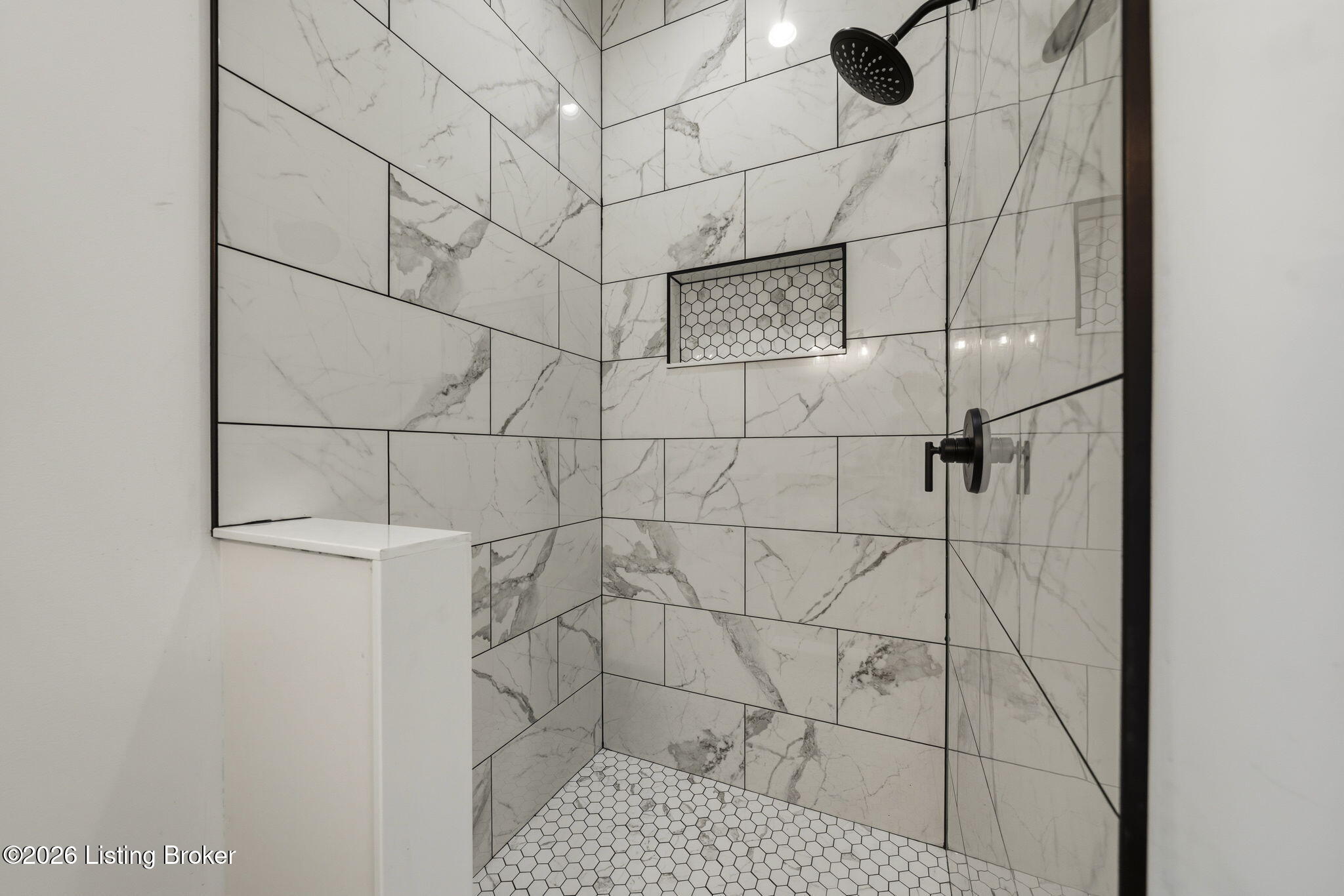 414 Greenhill St Property Photo 14