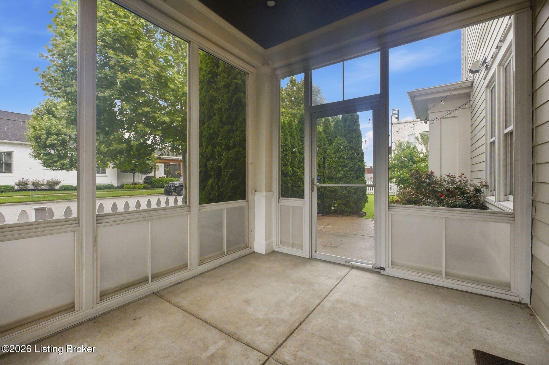 6300 Mistflower Cir Property Photo 43