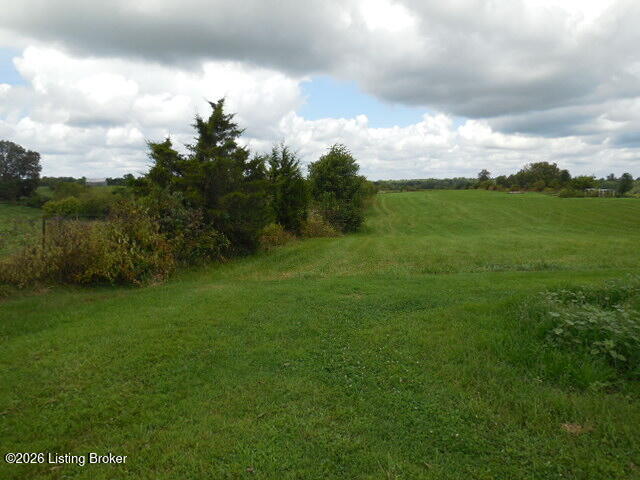 239 Sewell Rd Property Photo 2