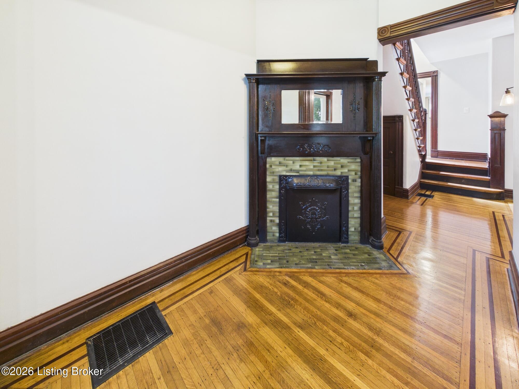 224 St Joseph St Property Photo 5