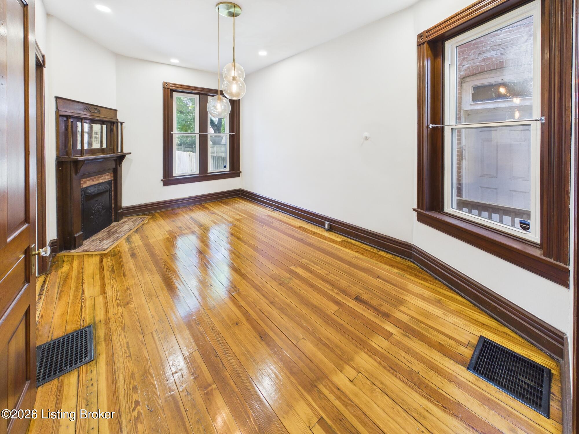 224 St Joseph St Property Photo 11