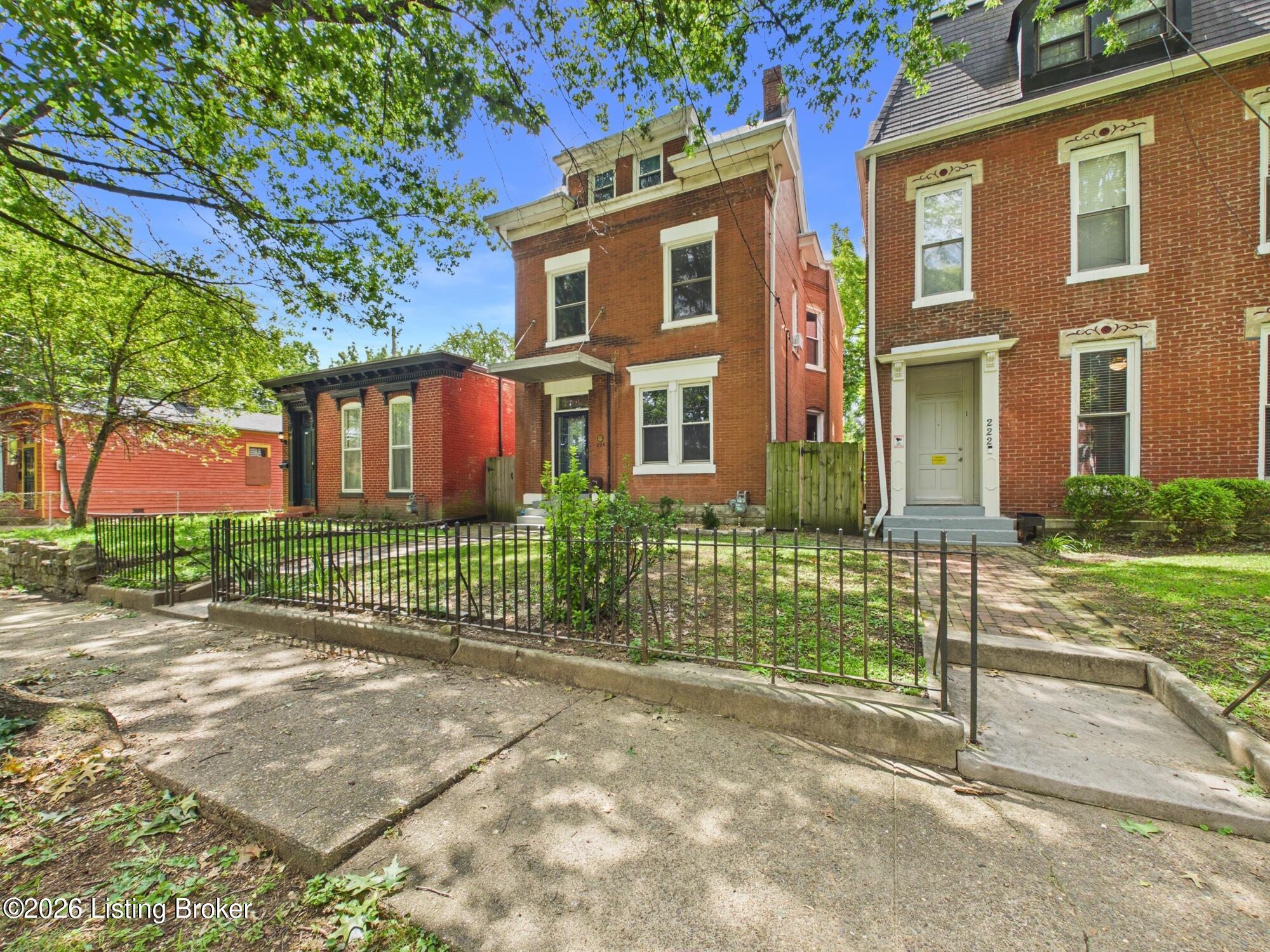 224 St Joseph St Property Photo 65