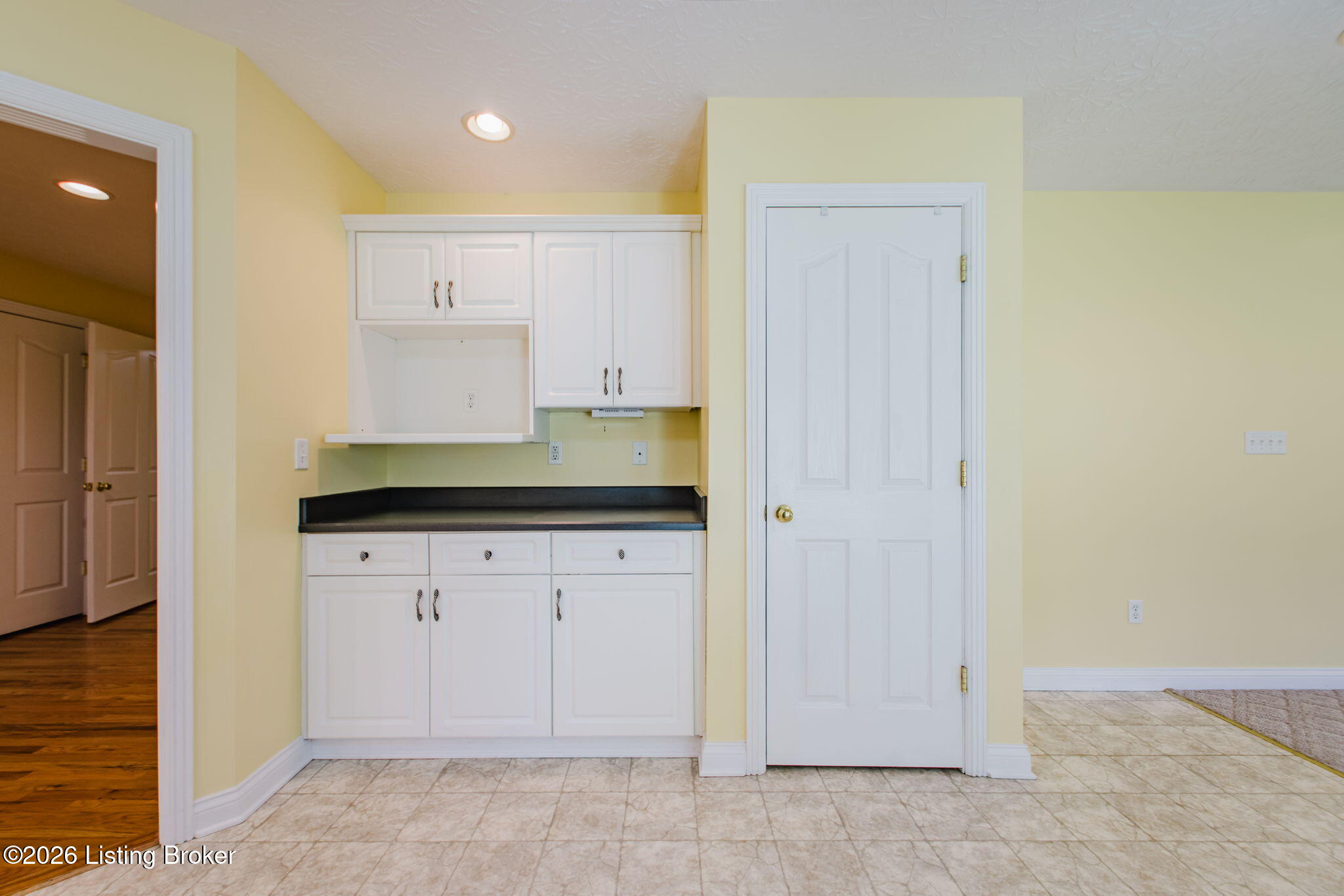 419 Deer Lake Rd Property Photo 14