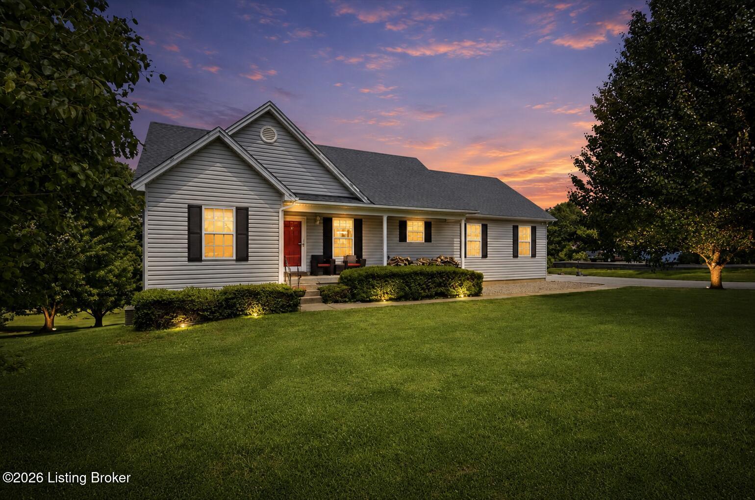 94 Willowbrook Ct Property Photo 1
