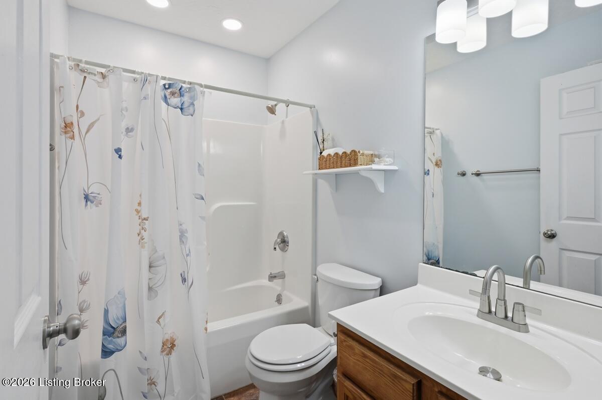 94 Willowbrook Ct Property Photo 18