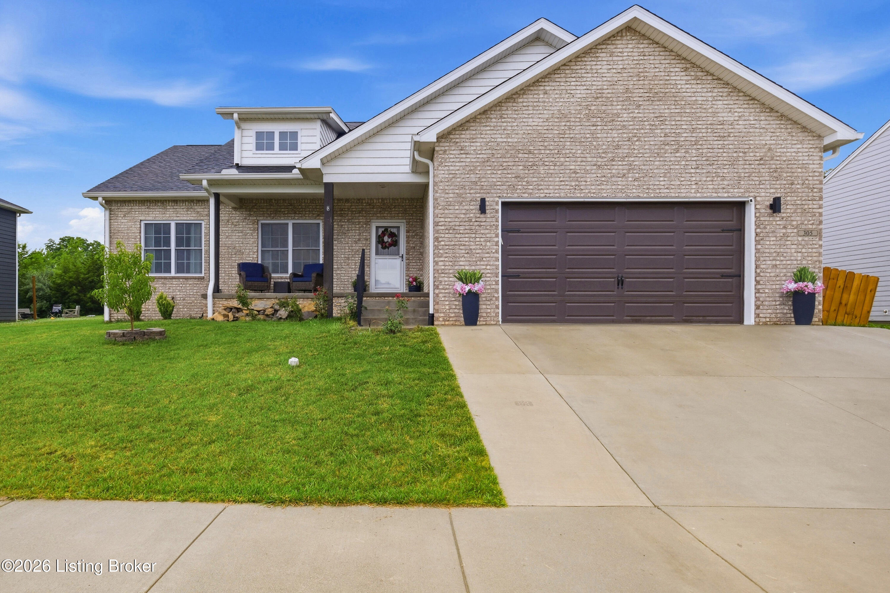 305 Summit Creek Dr Property Photo 15