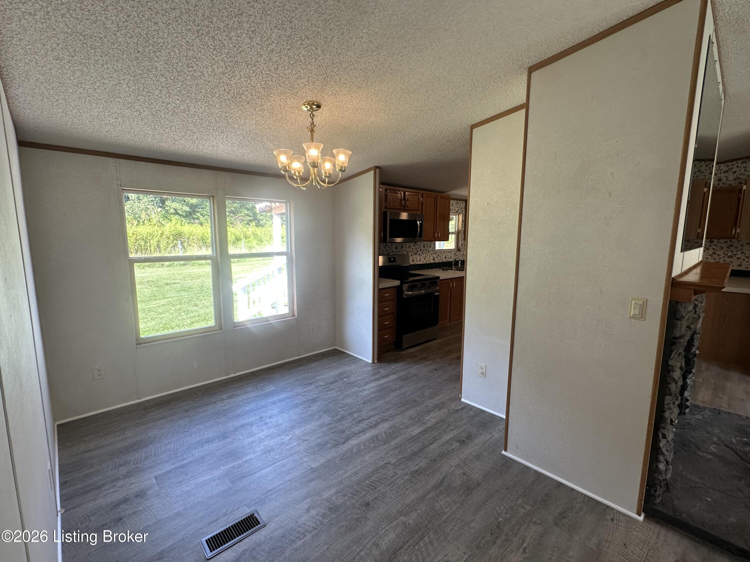 73 Brandon Way Property Photo 27