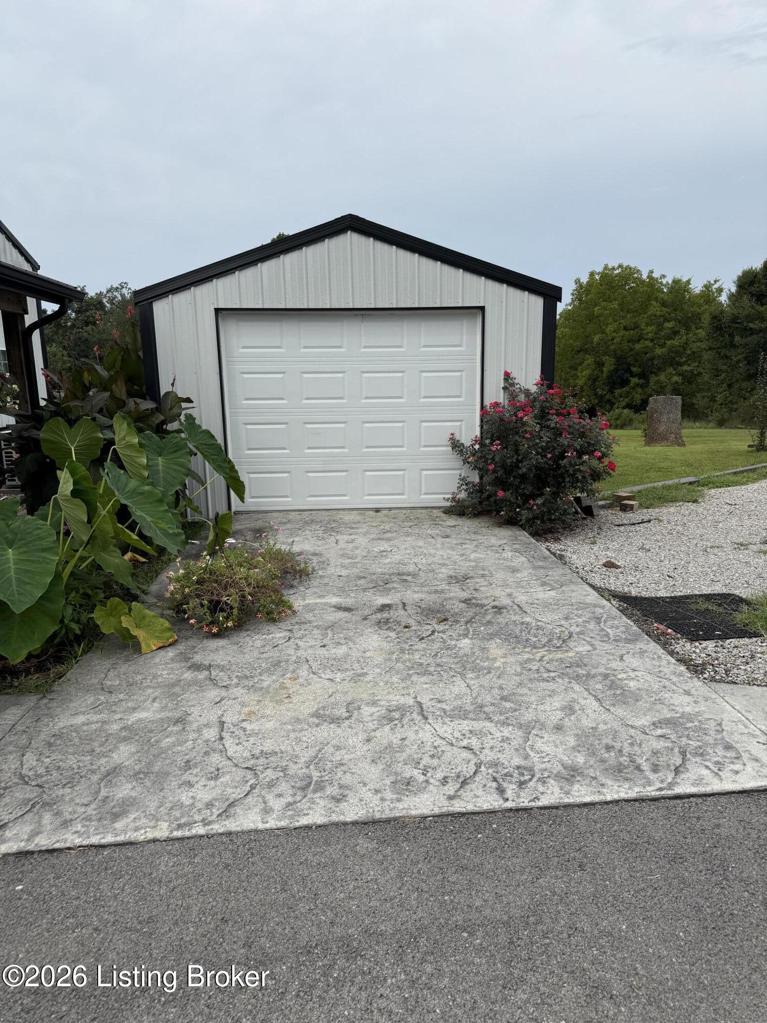 5383 Lilac Rd Property Photo 8