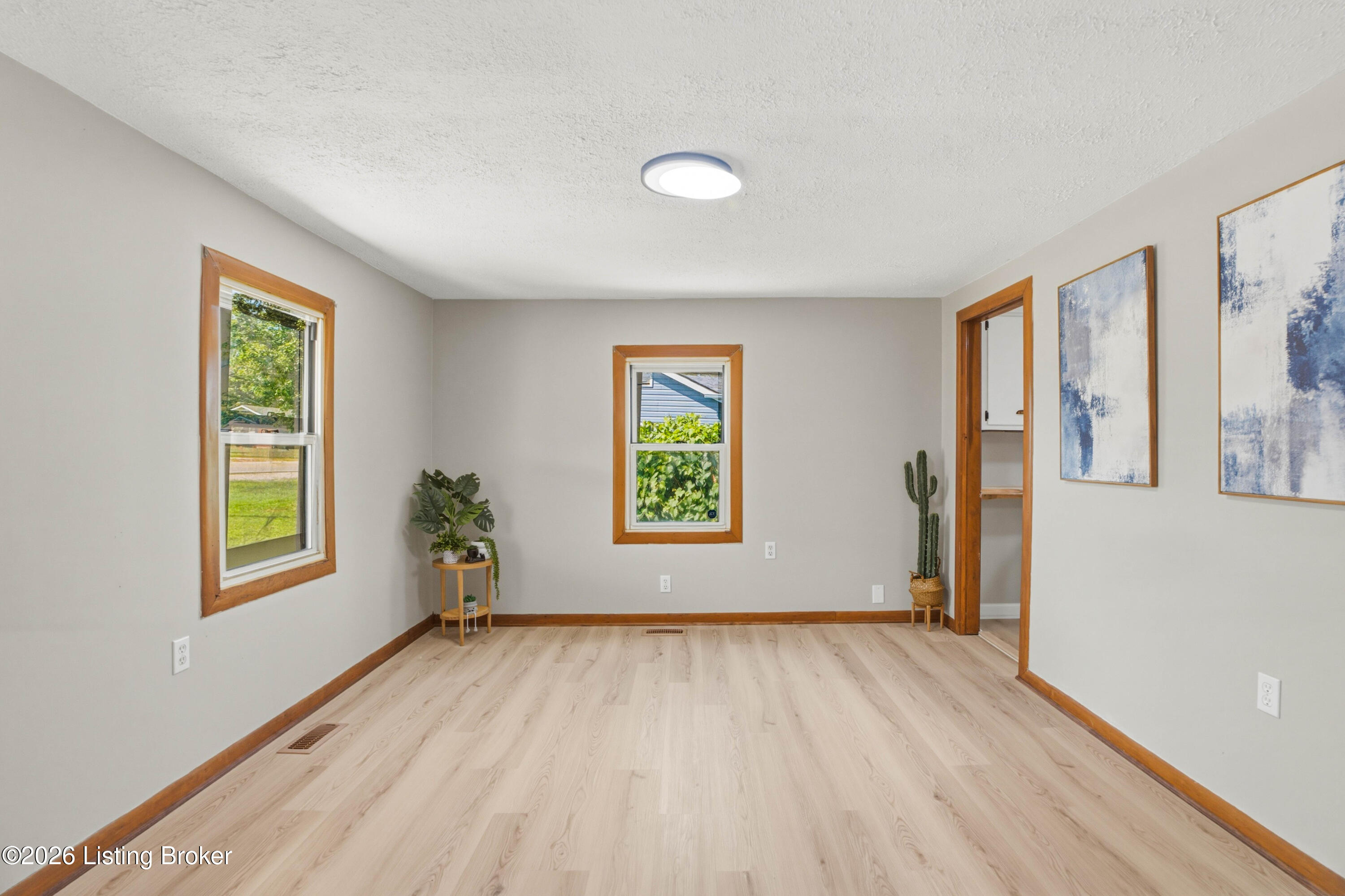 12113 E Orell Rd Property Photo 8