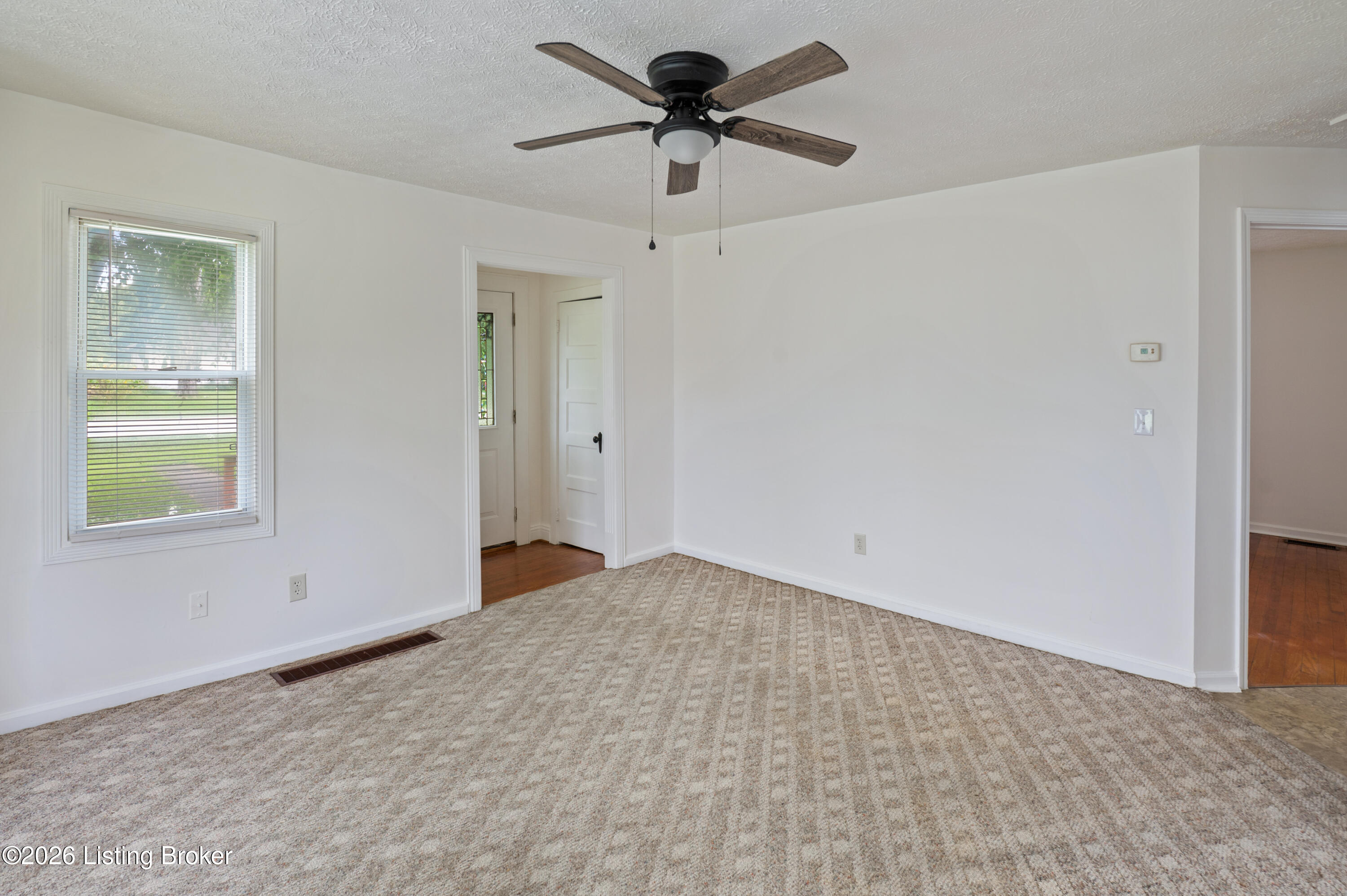 11273 Preston Hwy Property Photo 6
