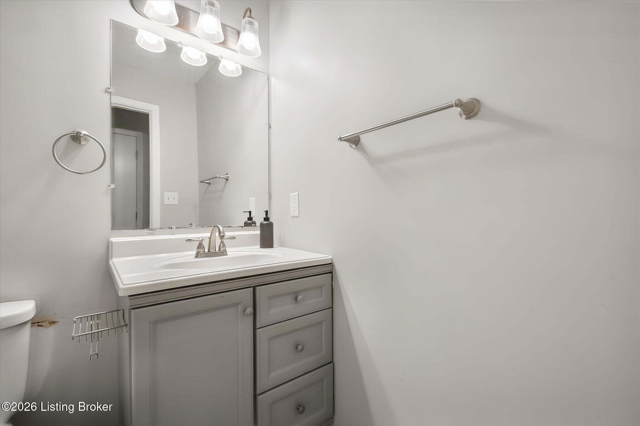 10508 Hill Peak Ct Property Photo 13