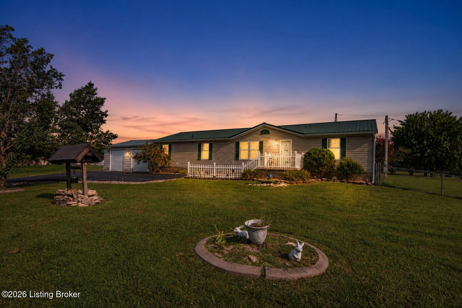 85 Oaklawn Ct Property Photo 1