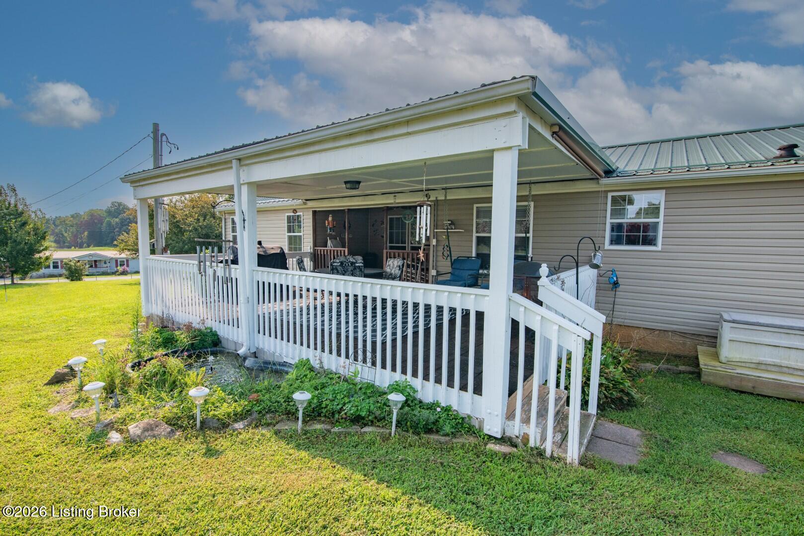 85 Oaklawn Ct Property Photo 4