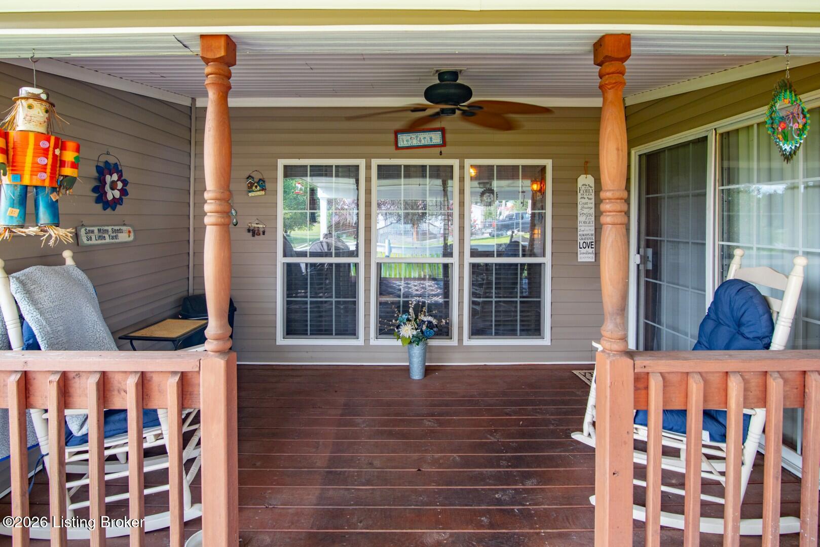 85 Oaklawn Ct Property Photo 6