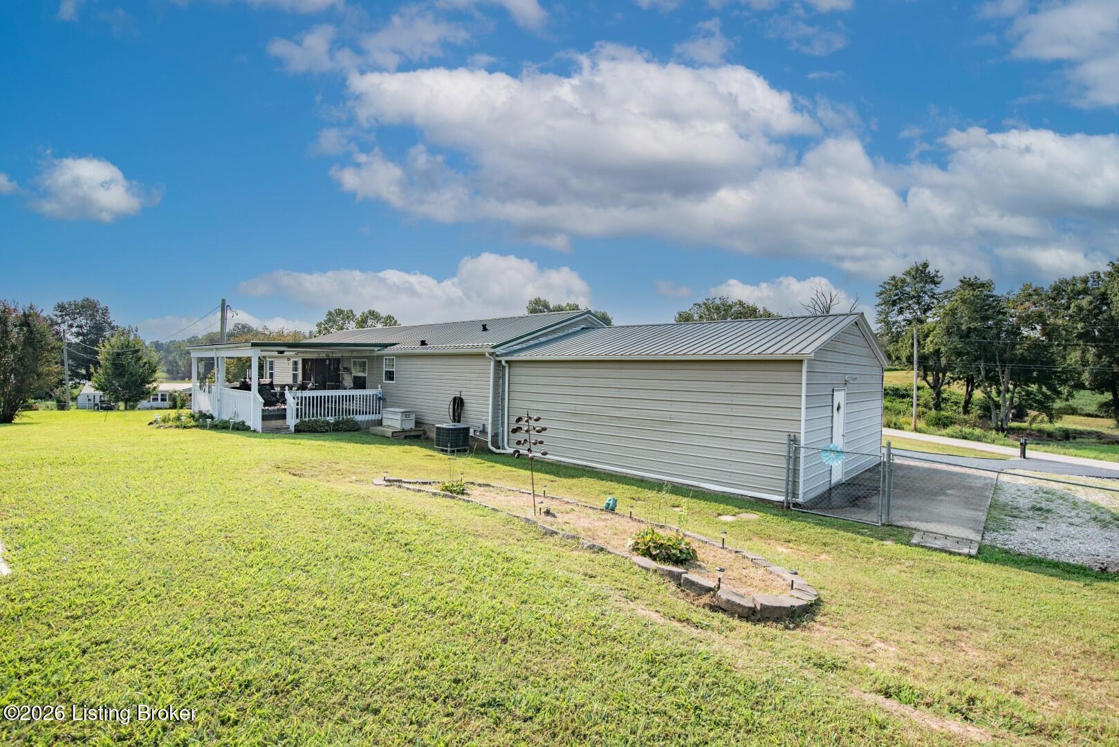 85 Oaklawn Ct Property Photo 9