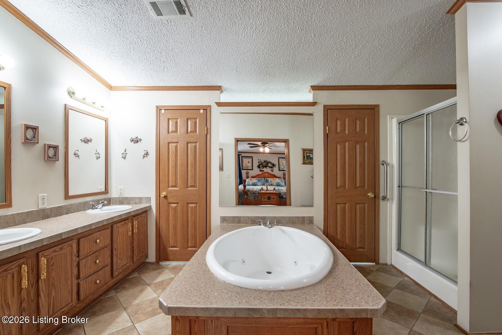 85 Oaklawn Ct Property Photo 23