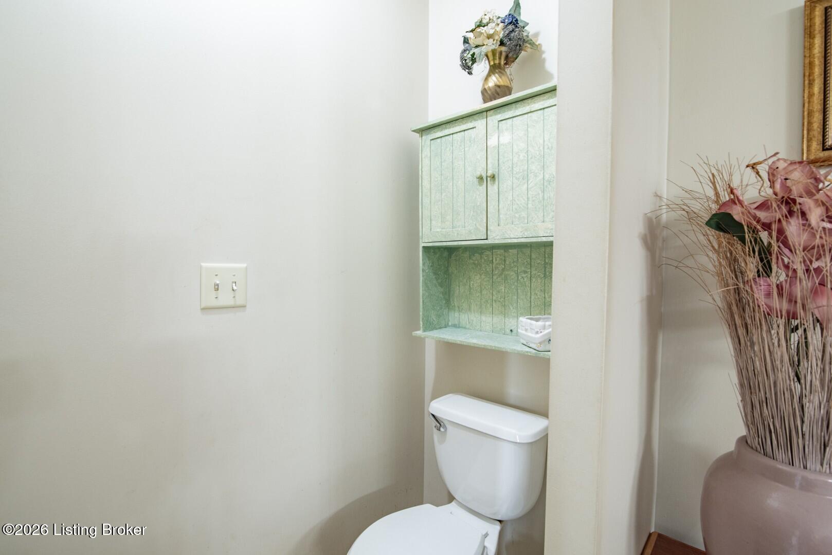 85 Oaklawn Ct Property Photo 26