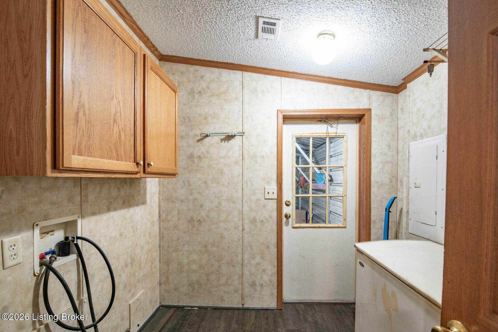 85 Oaklawn Ct Property Photo 33