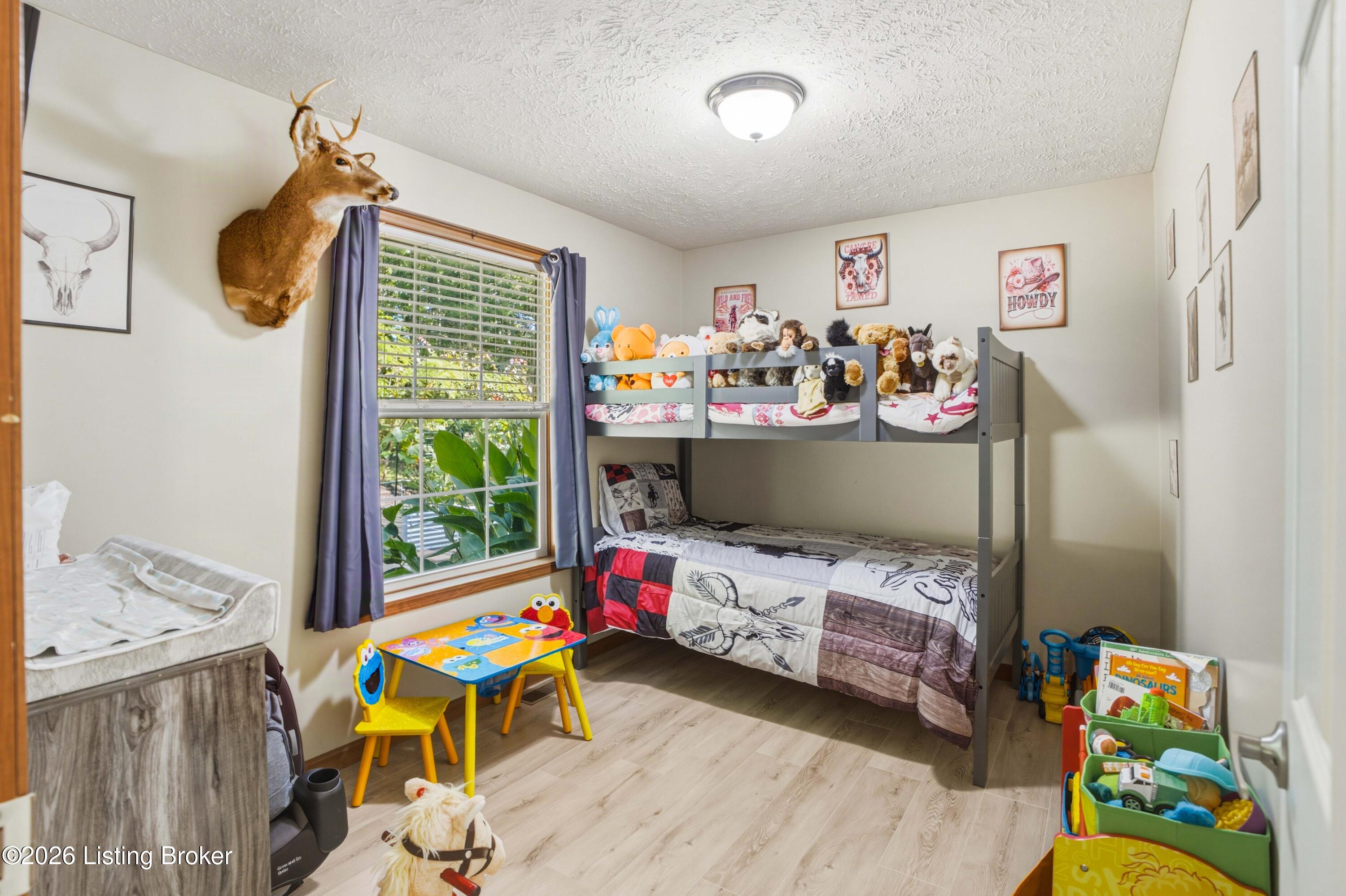 1585 Briar Ridge Rd Property Photo 14
