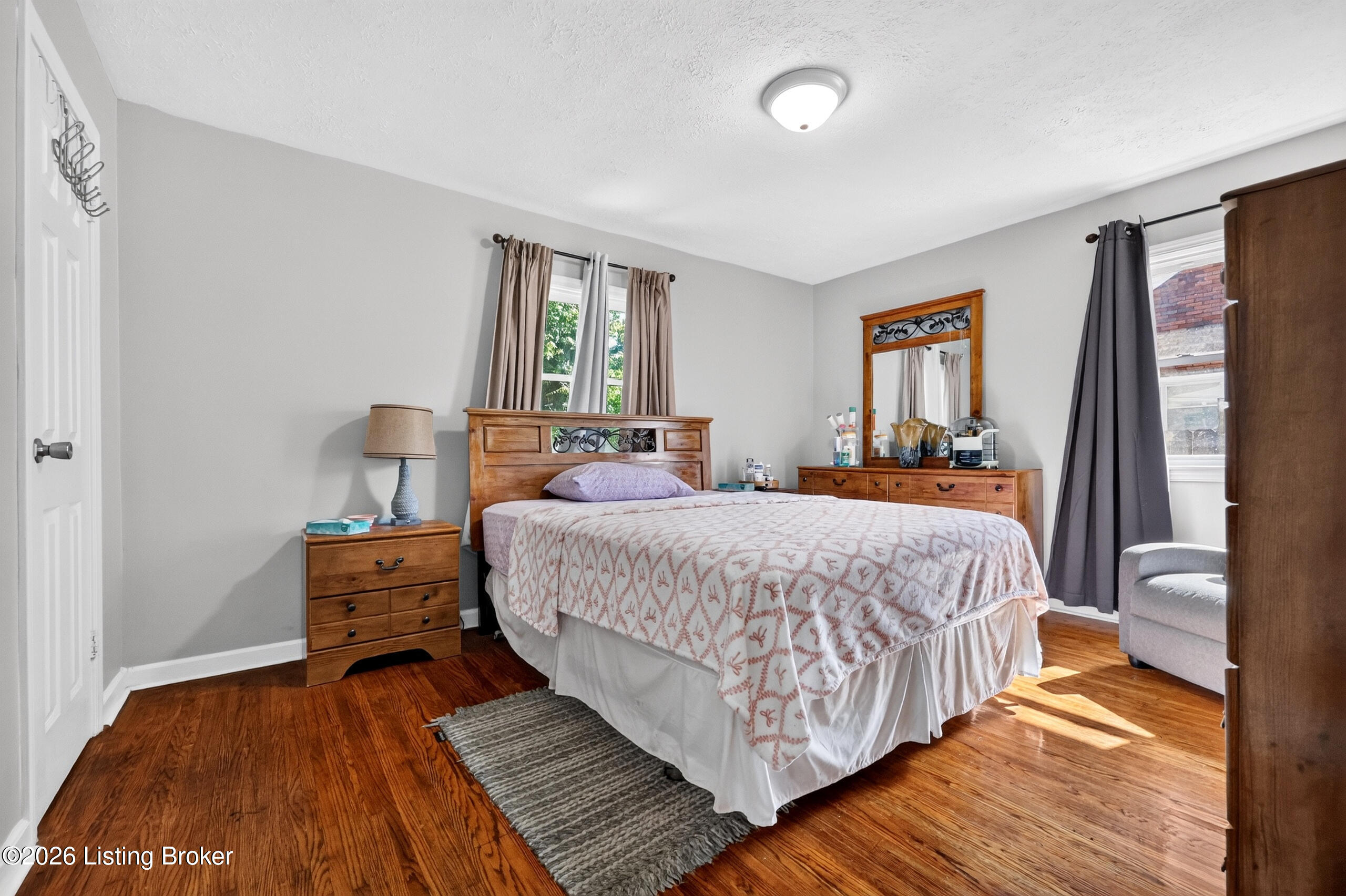 1043 Clay Ave Property Photo 23