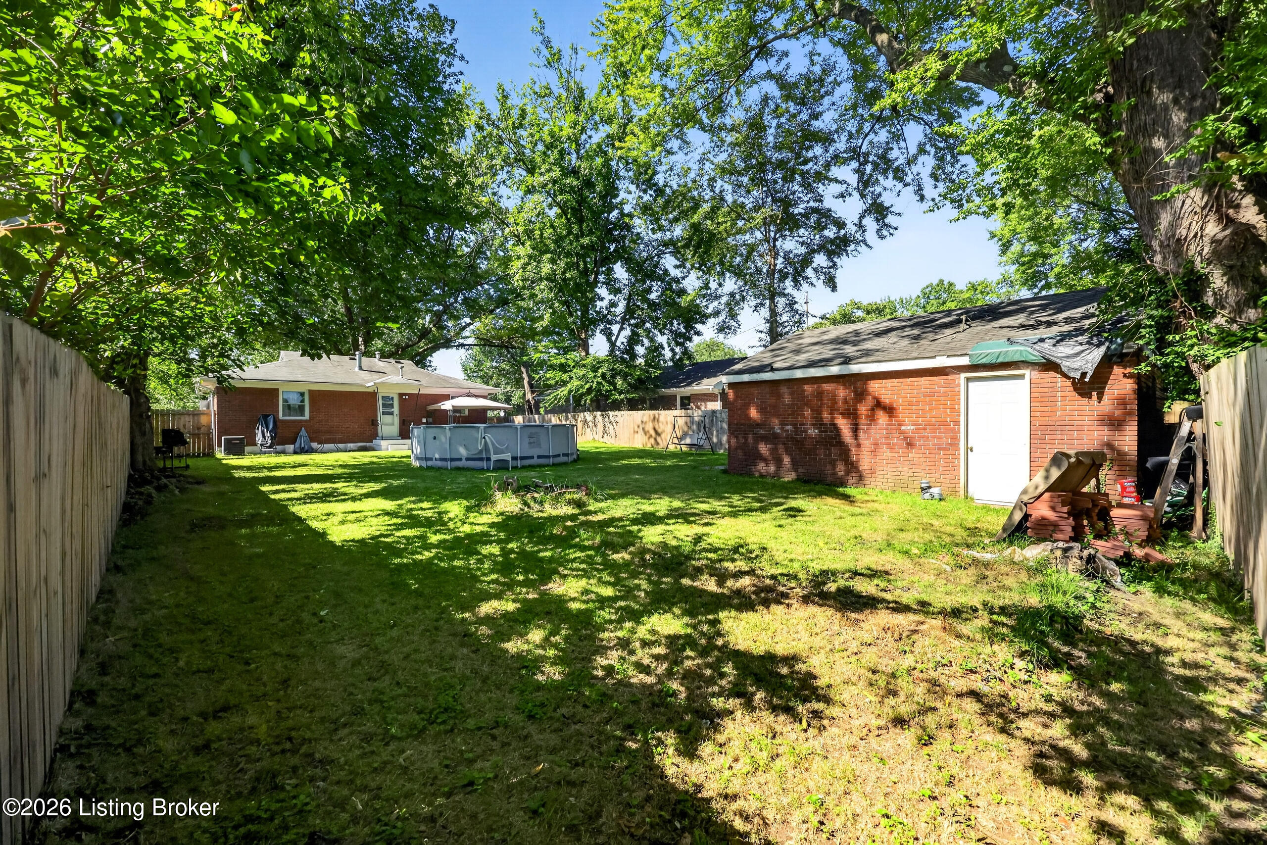 1043 Clay Ave Property Photo 33