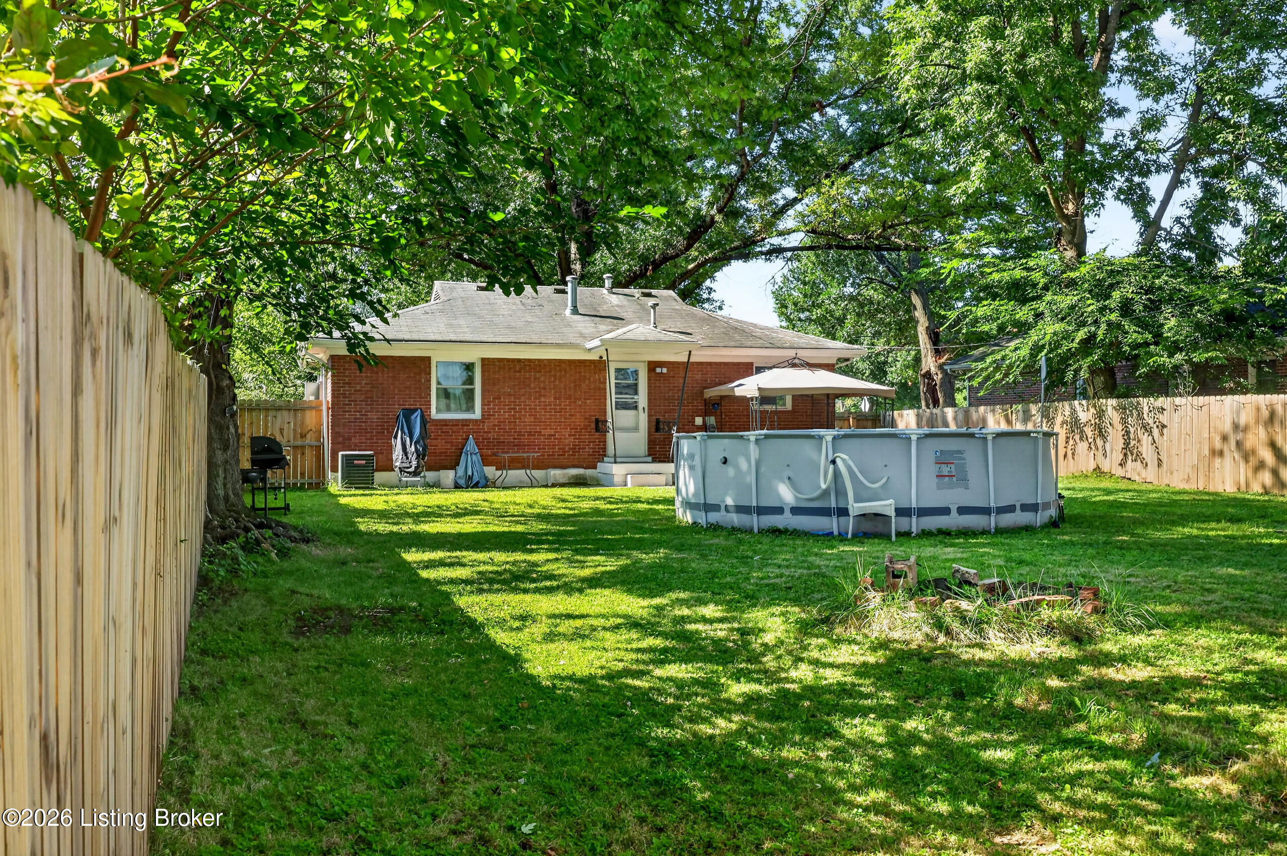 1043 Clay Ave Property Photo 34