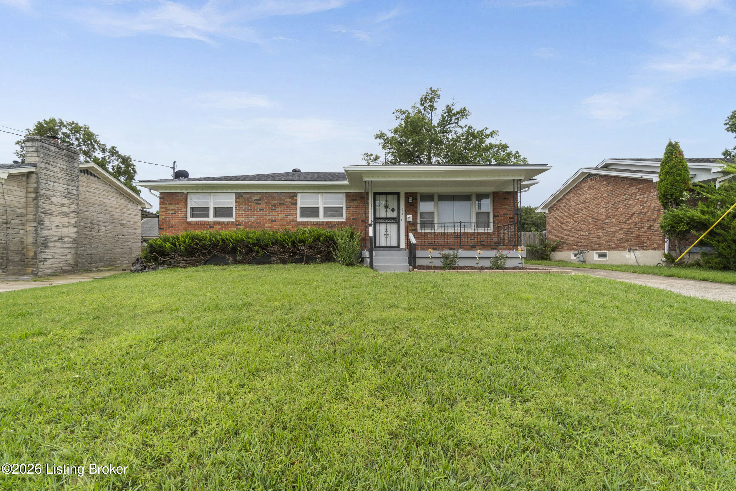 116 Alvina Way Property Photo 1
