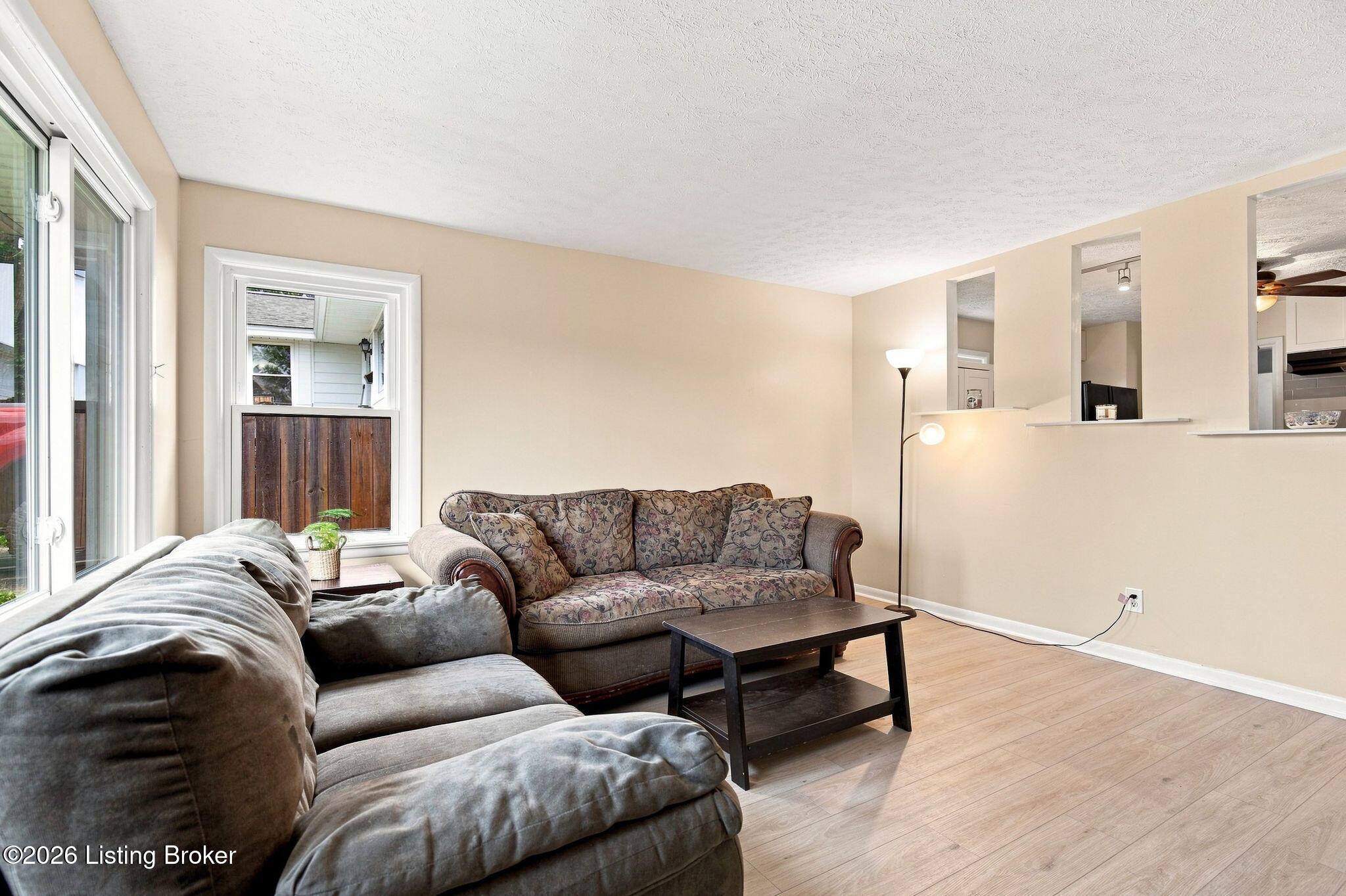 1610 Grove Ave Property Photo 4