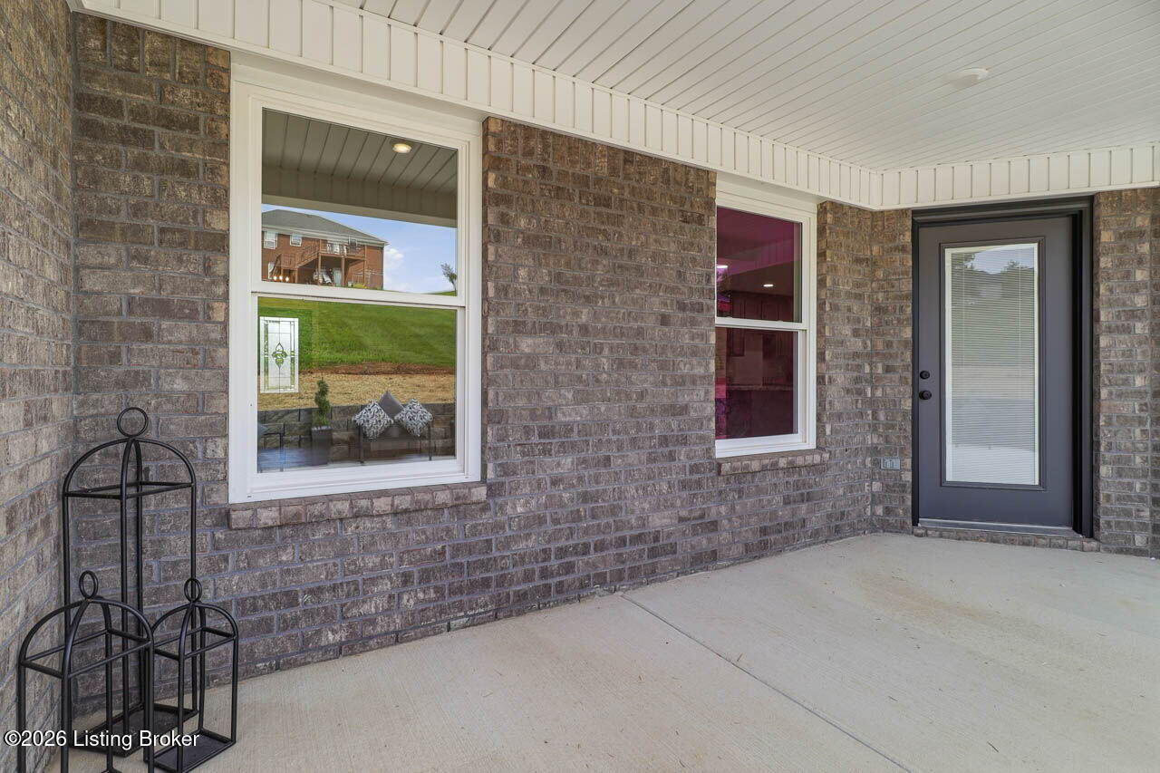 390 Marks Ln Property Photo 25