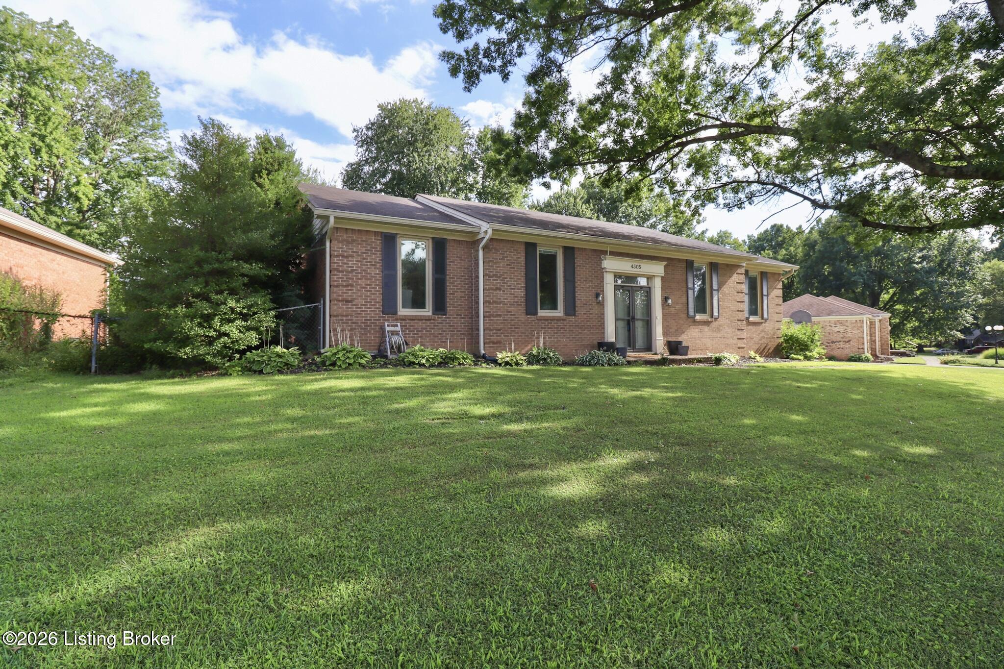 4305 Windy Oaks Rd Property Photo 4