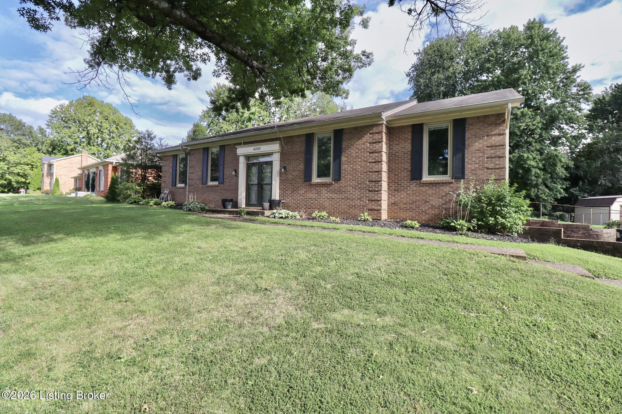 4305 Windy Oaks Rd Property Photo 5