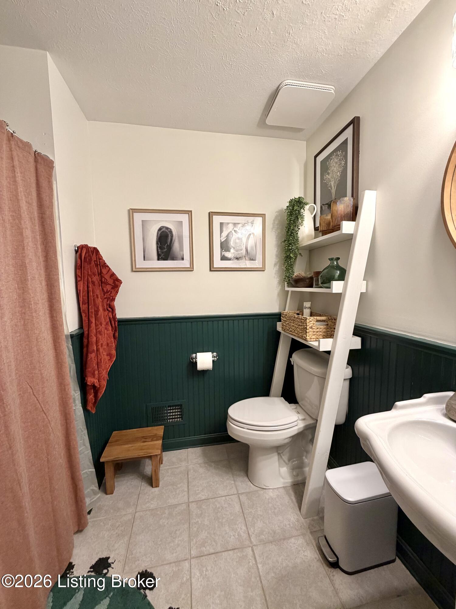 4305 Windy Oaks Rd Property Photo 27