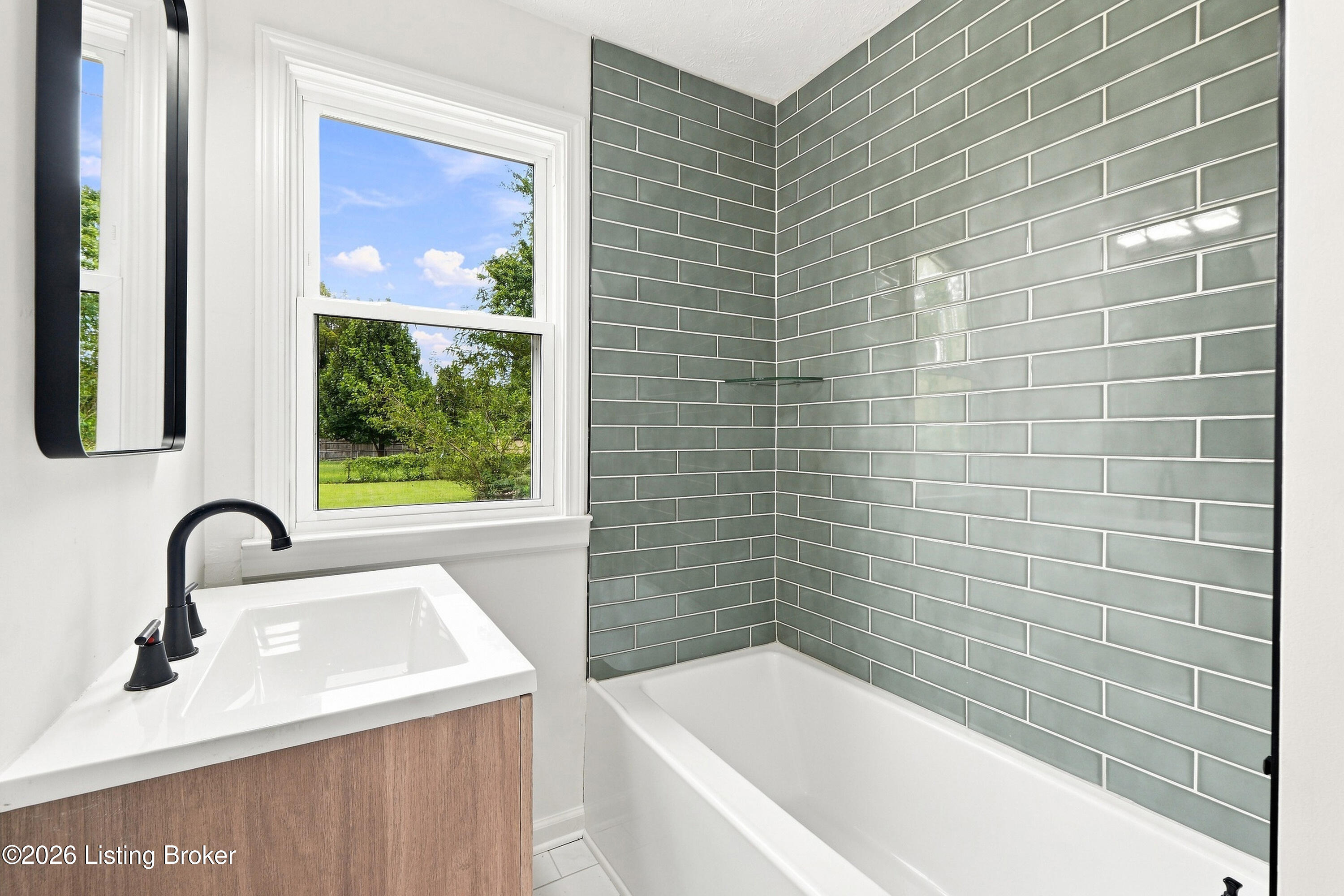 1303 Lucas Ave Property Photo 16