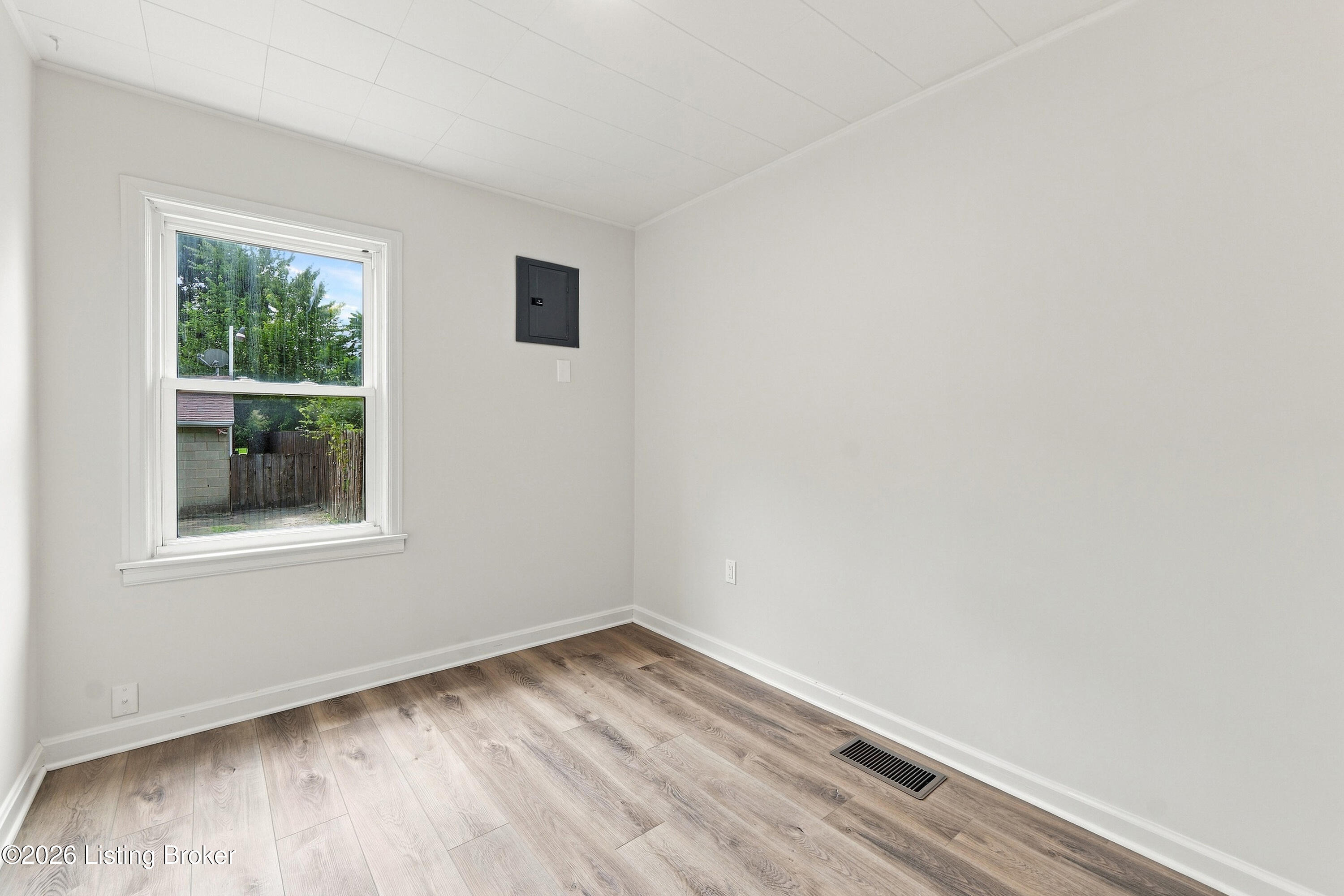1303 Lucas Ave Property Photo 25