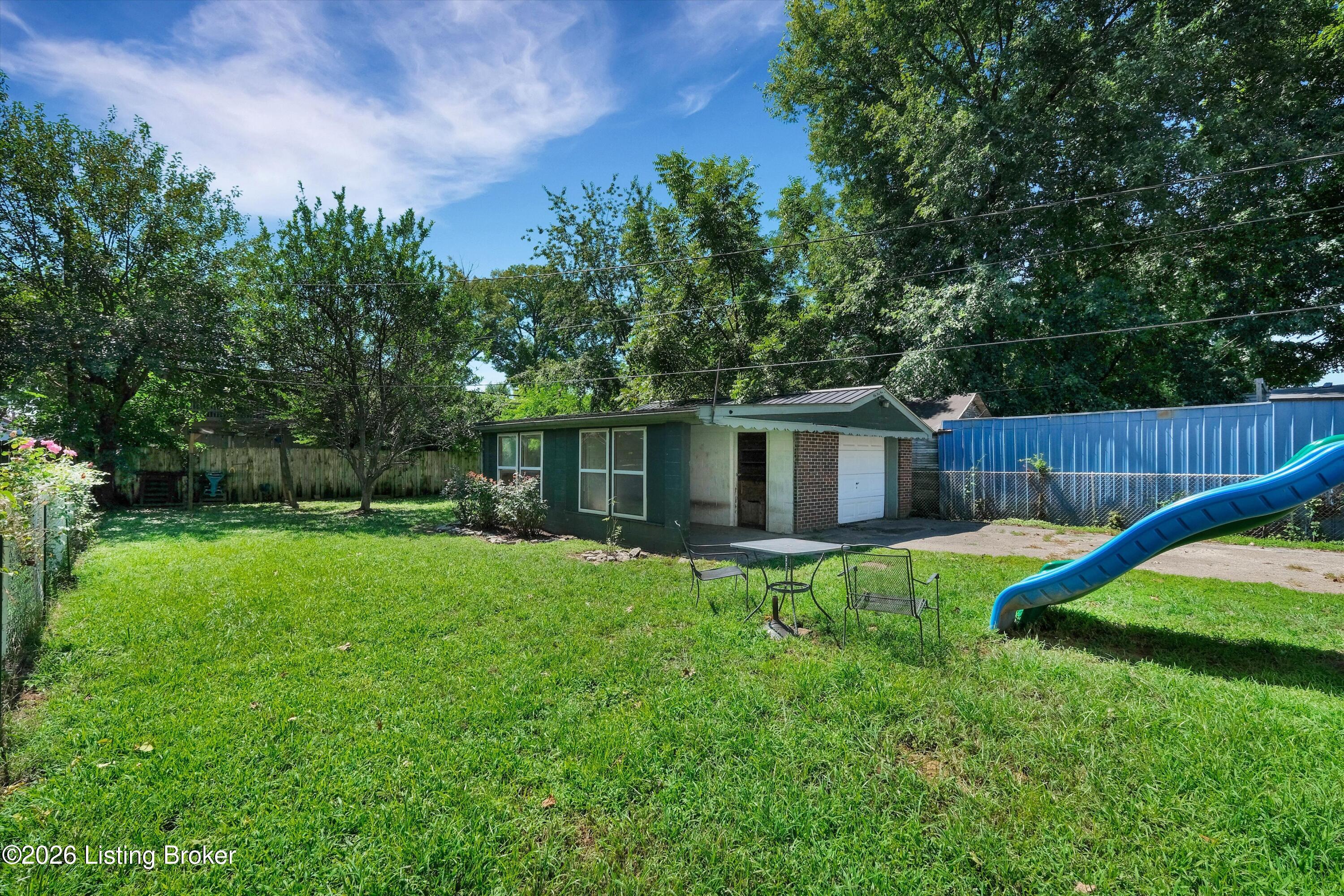 2126 Glenworth Ave Property Photo 32