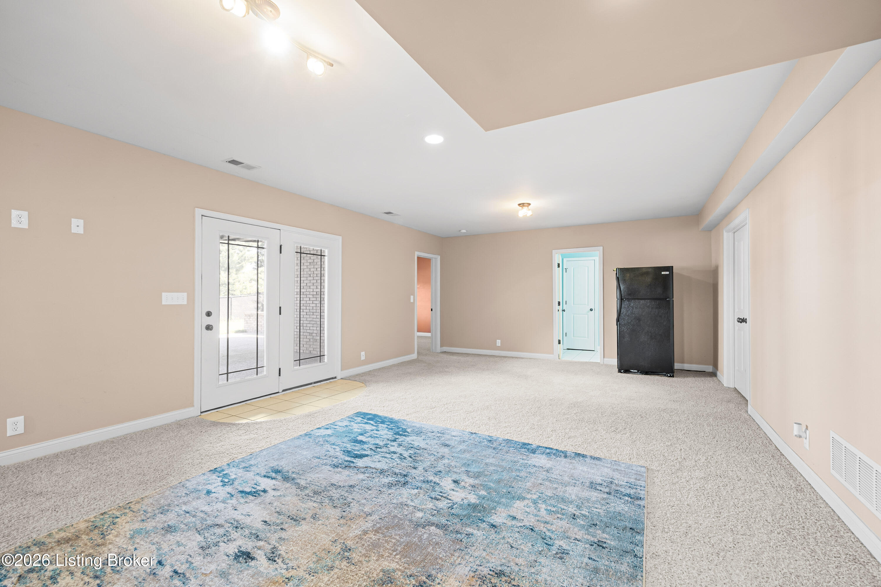 596 Meadowcrest Dr Property Photo 23