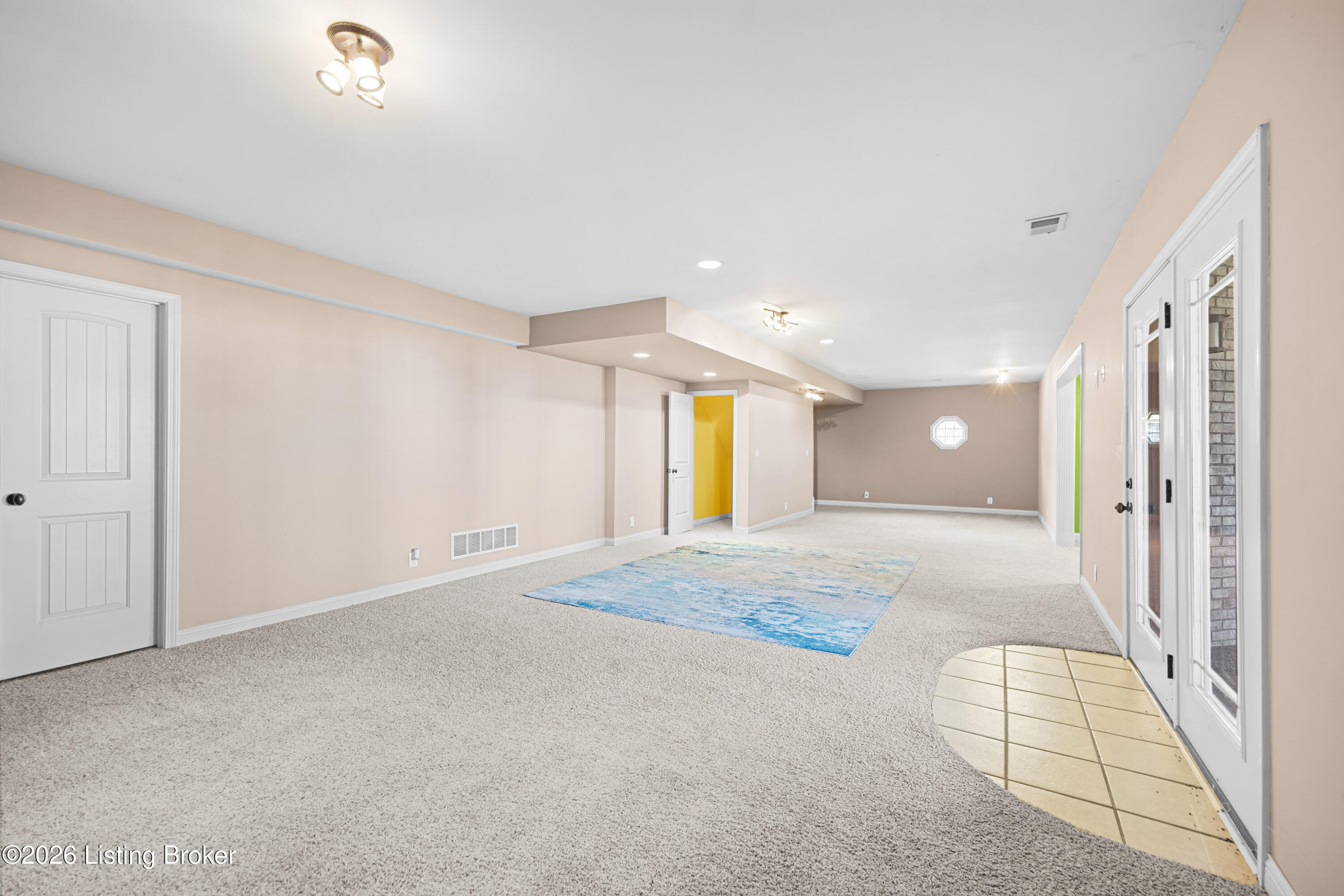 596 Meadowcrest Dr Property Photo 24