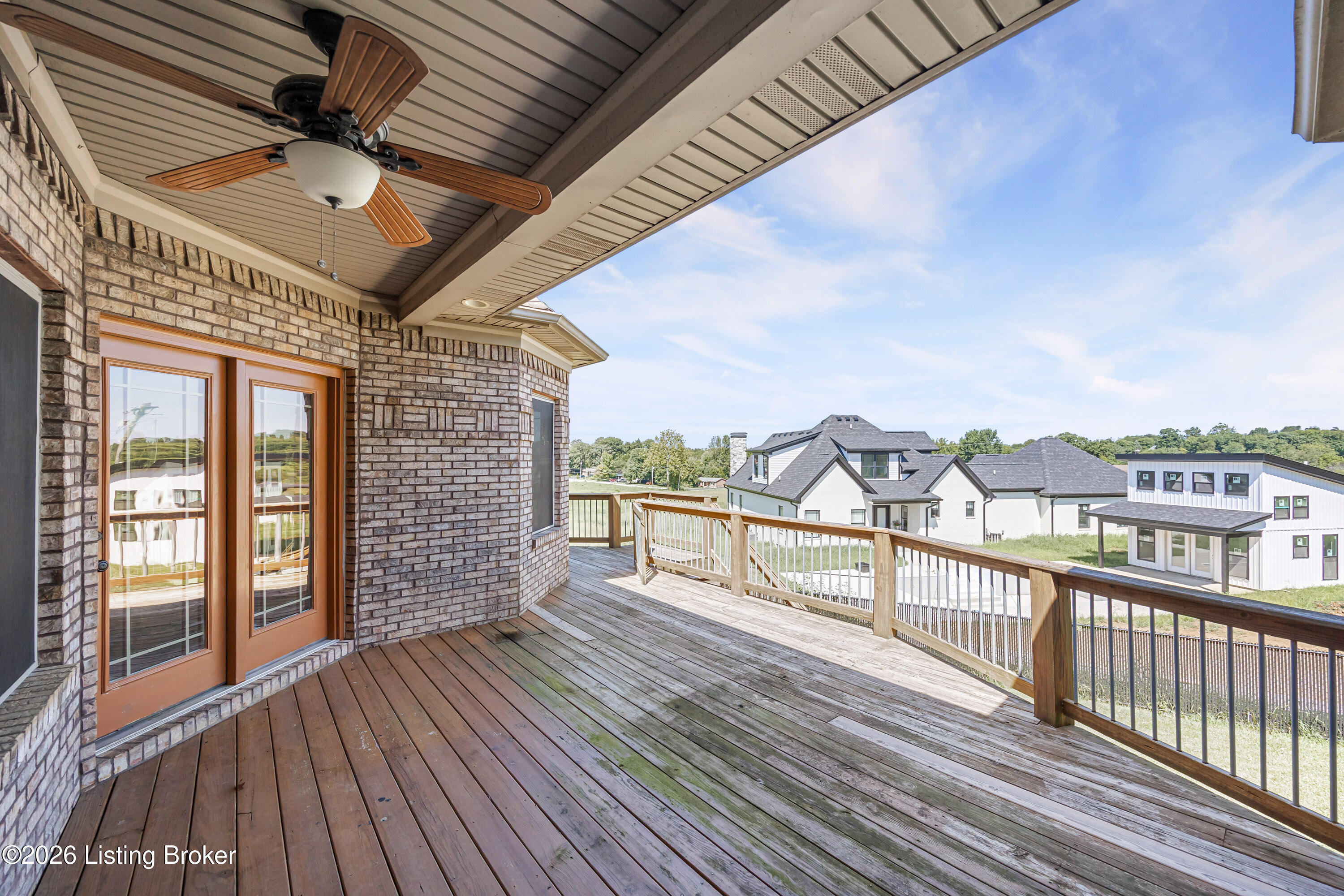 596 Meadowcrest Dr Property Photo 34