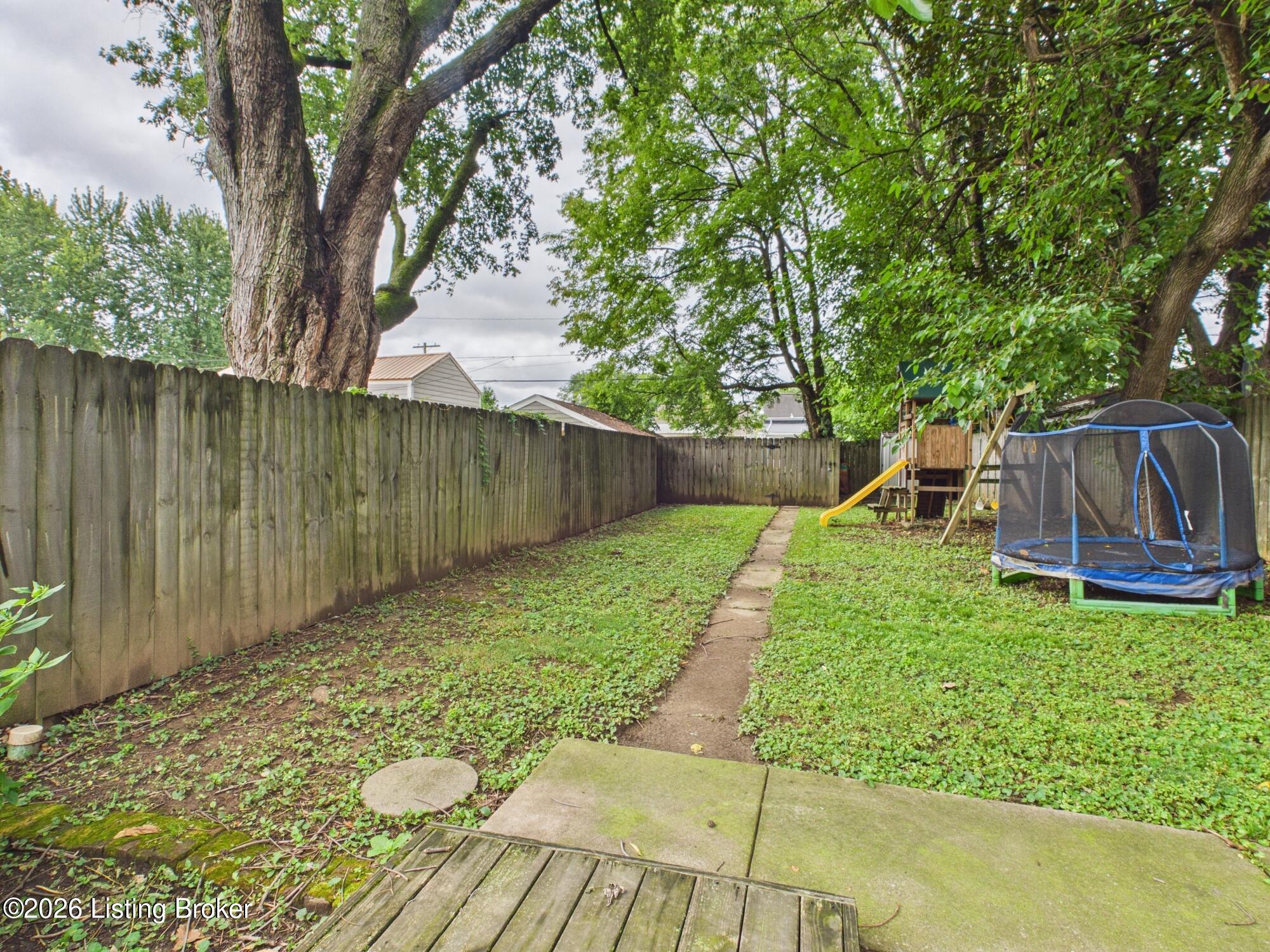 956 Ellison Ave Property Photo 35