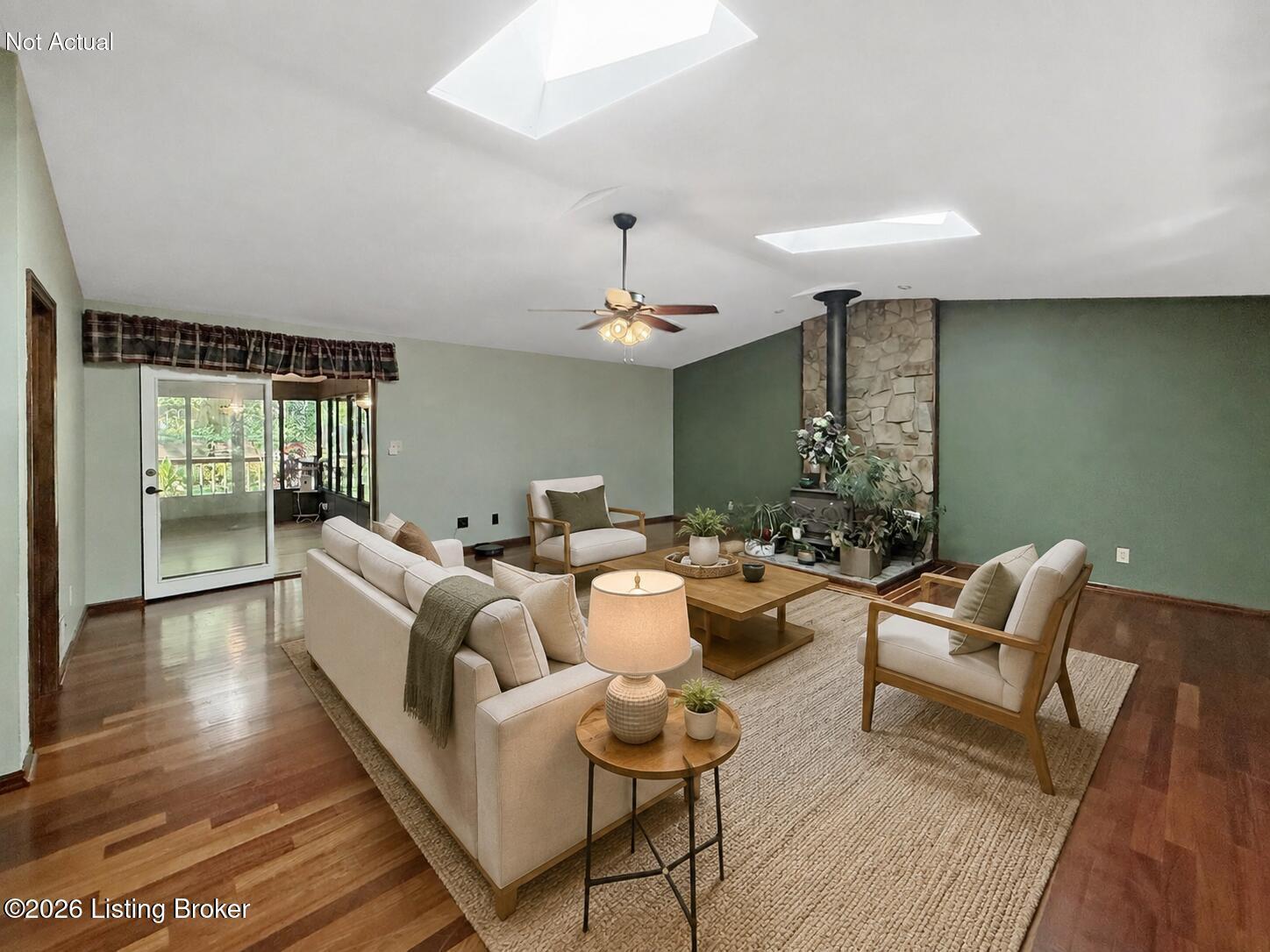 8203 Flicker Pl Property Photo 3