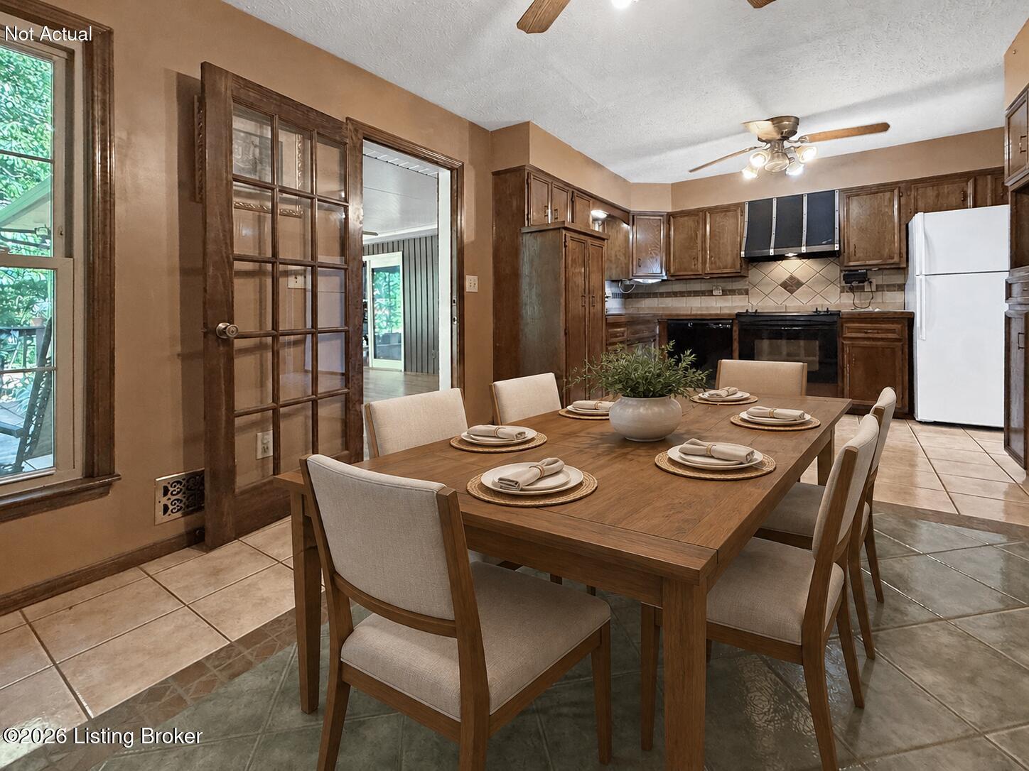 8203 Flicker Pl Property Photo 4