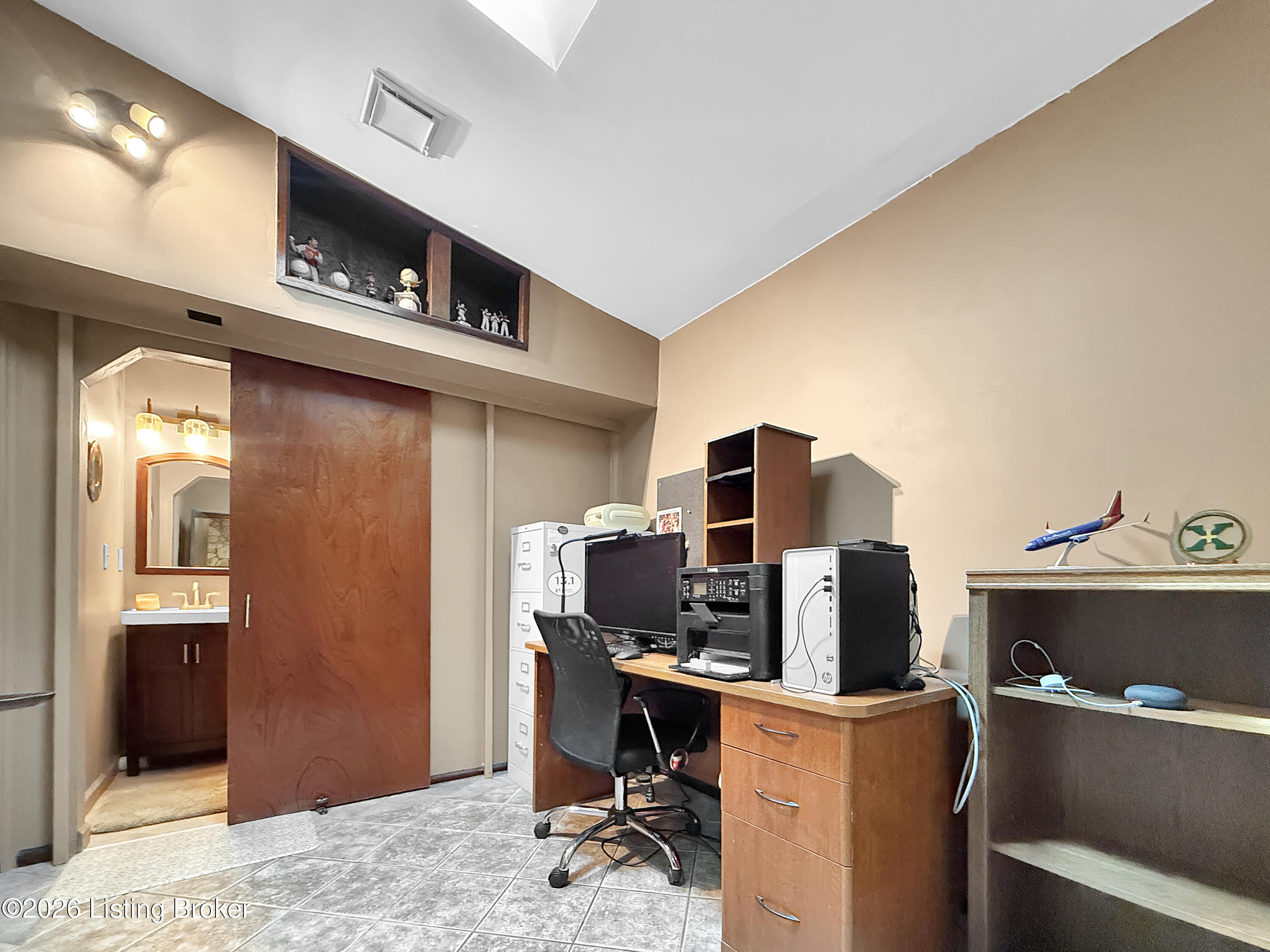 8203 Flicker Pl Property Photo 16
