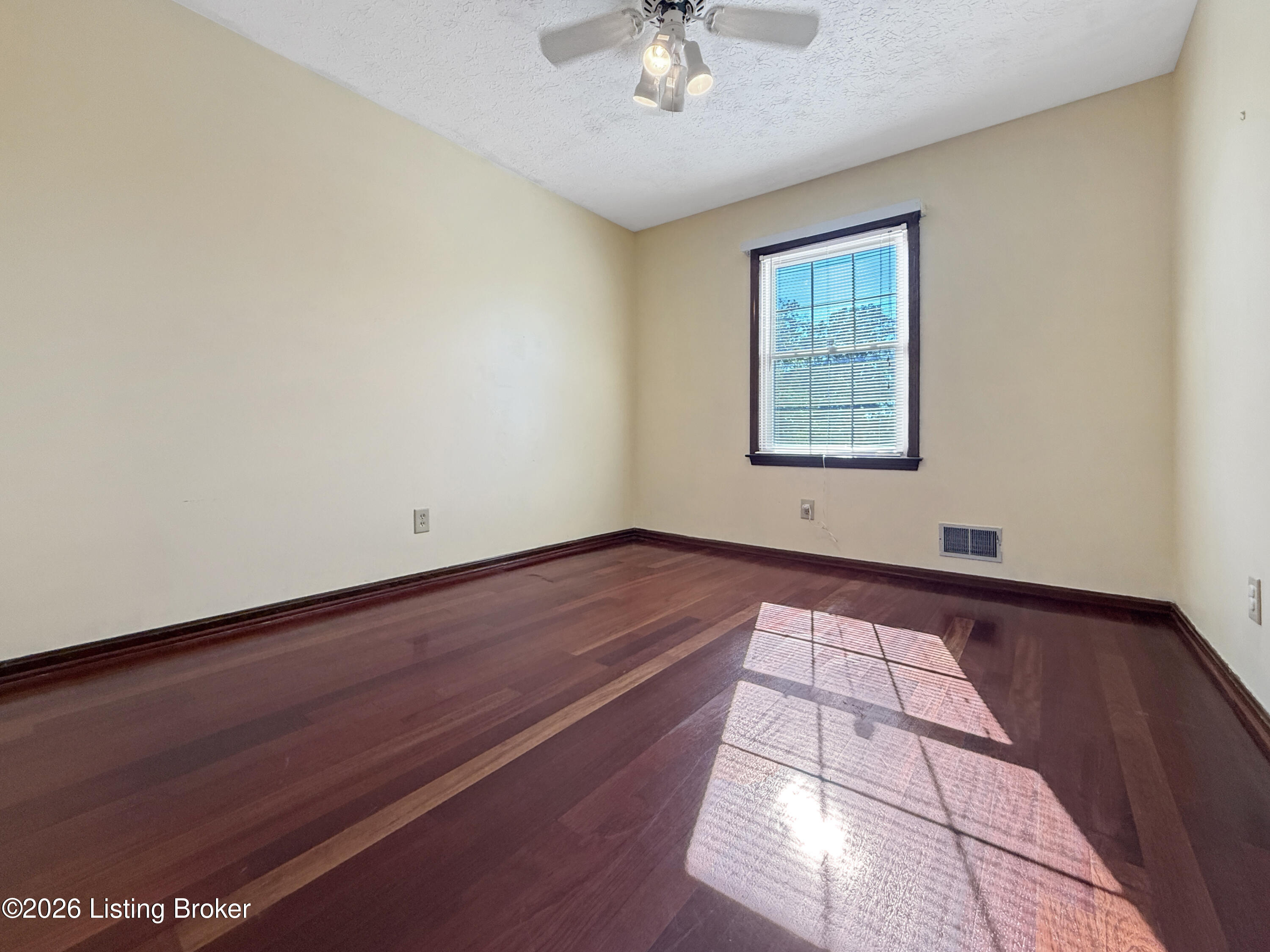 8203 Flicker Pl Property Photo 27