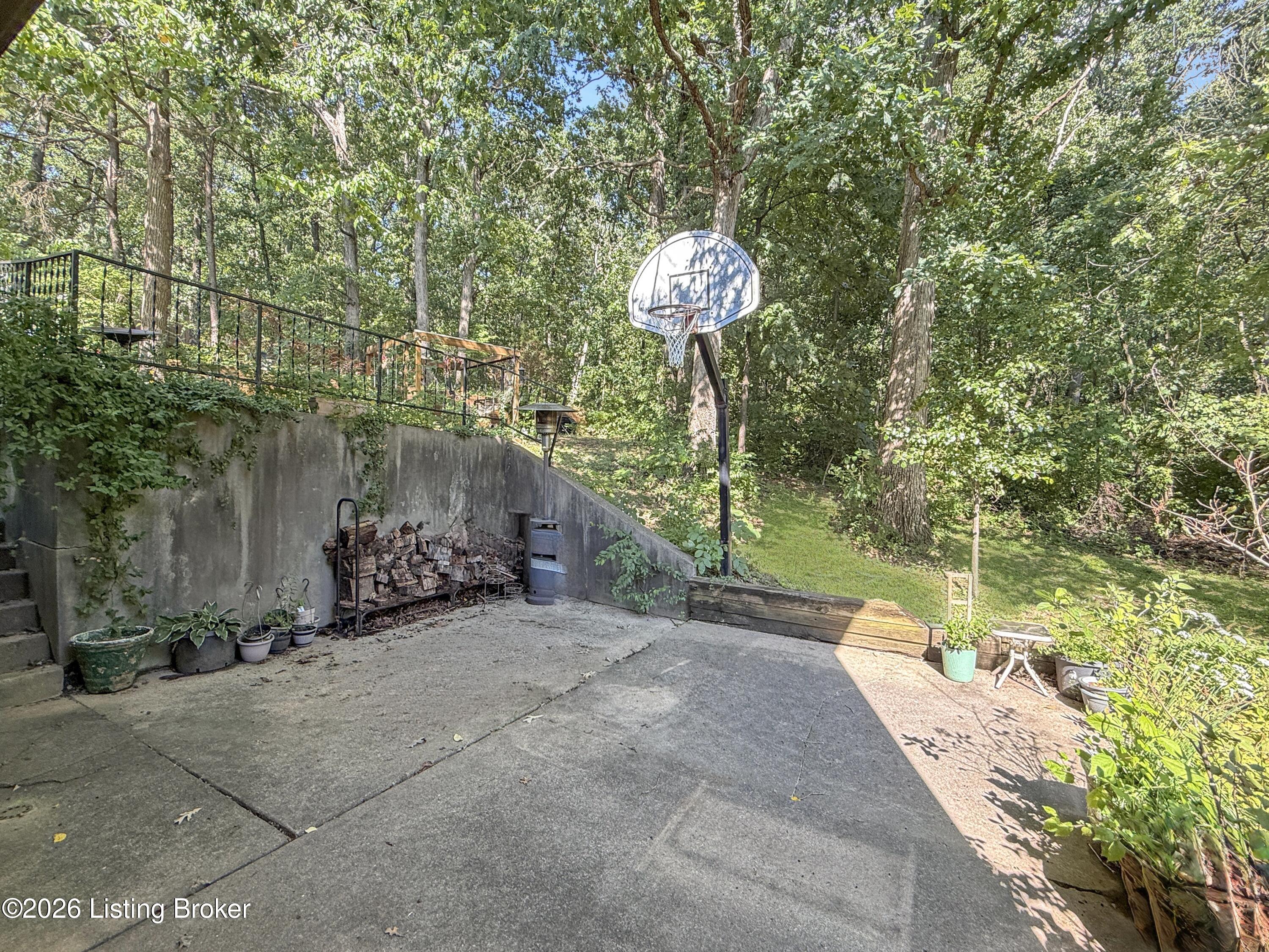 8203 Flicker Pl Property Photo 55