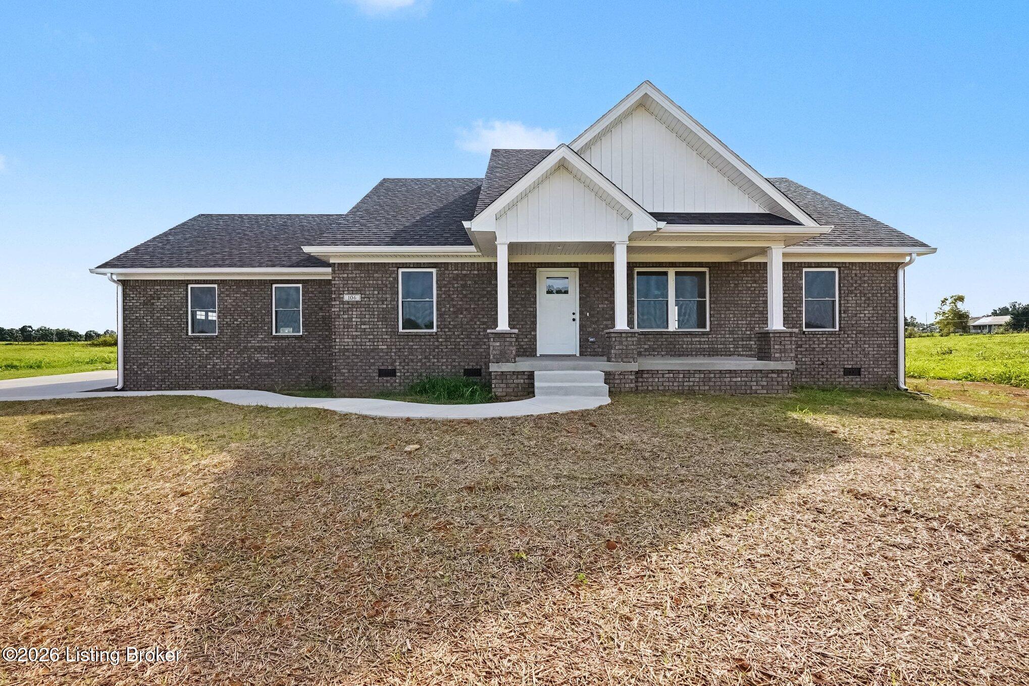 106 Woodford Dr Property Photo 2