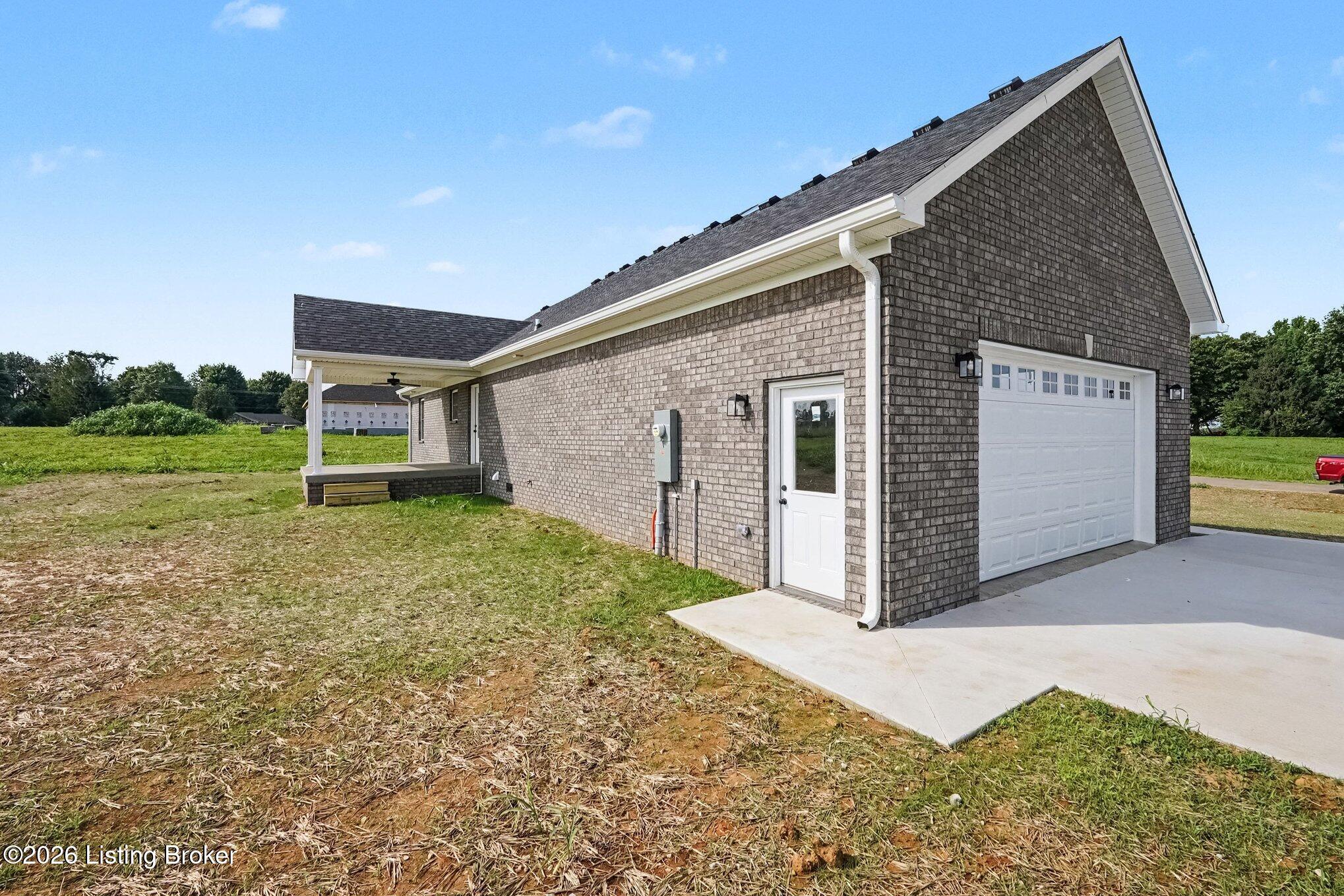 106 Woodford Dr Property Photo 21