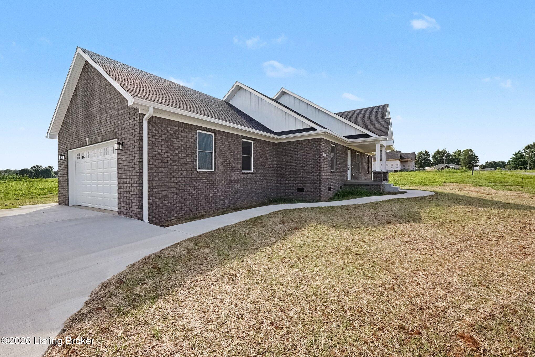 106 Woodford Dr Property Photo 22